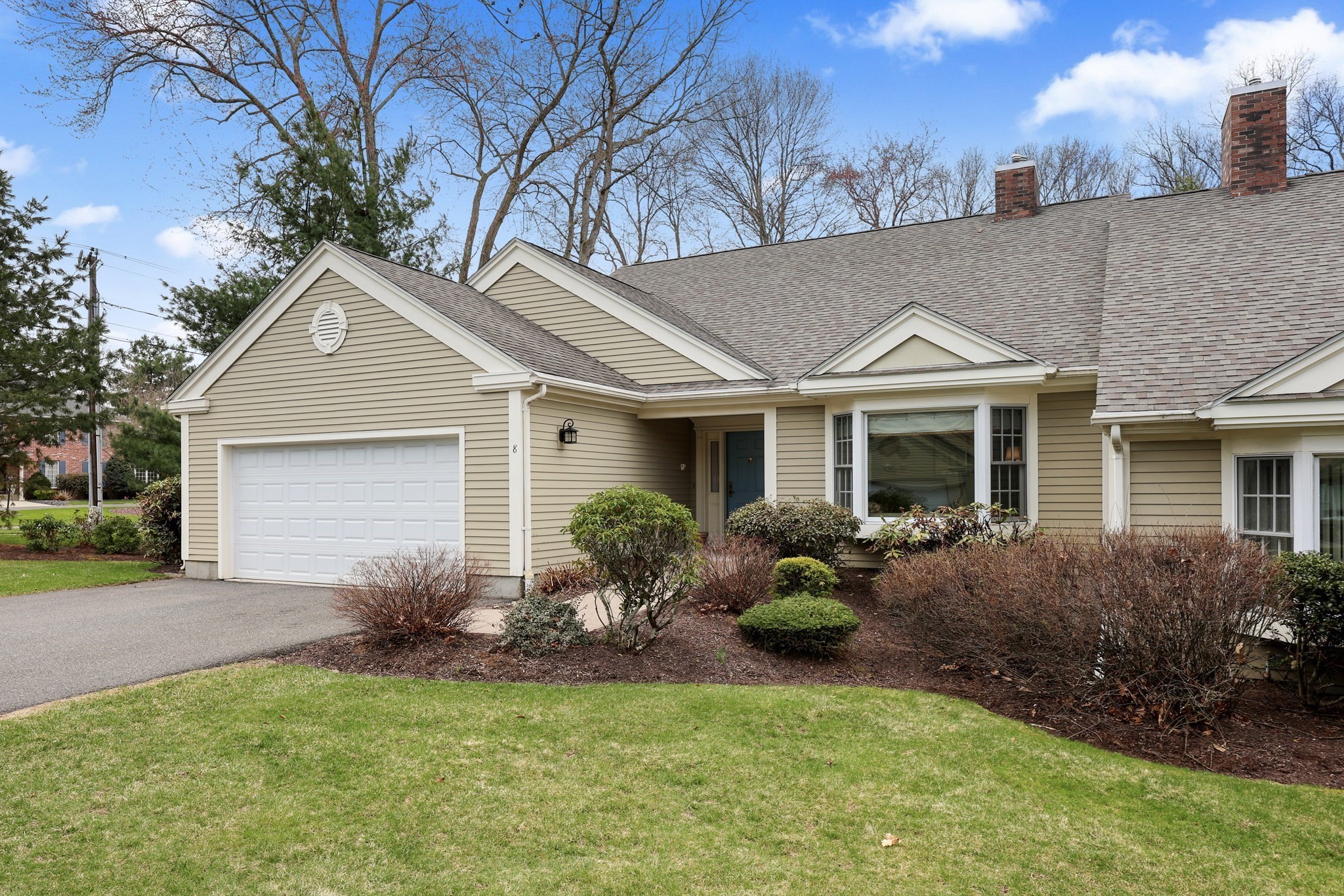 8 Burns Meadow Unit 8, Longmeadow, MA 01106