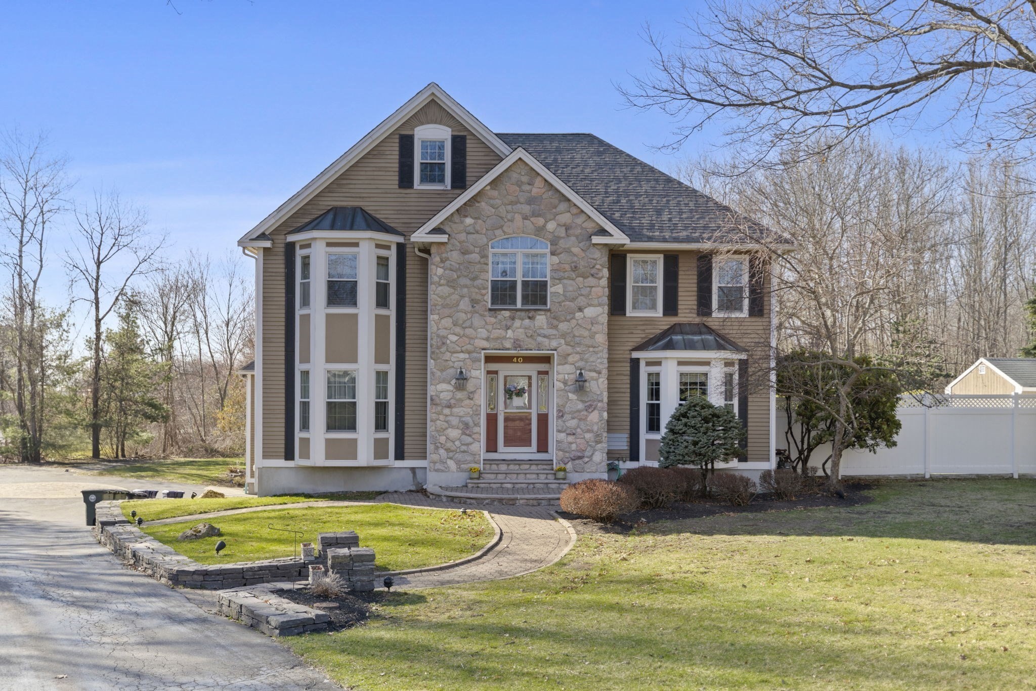 40 Fiorenza Dr, Wilmington, MA 01887