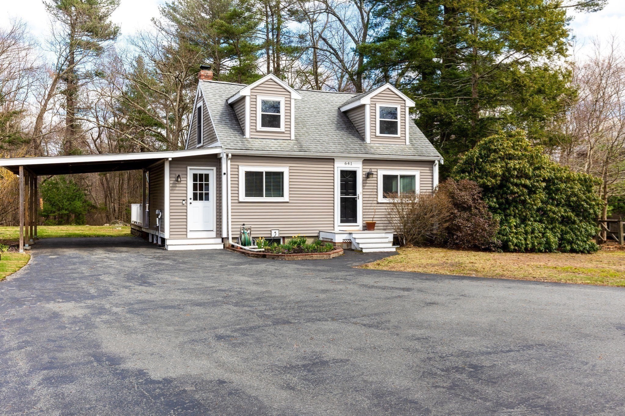 641 Hingham St, Rockland, MA 02370