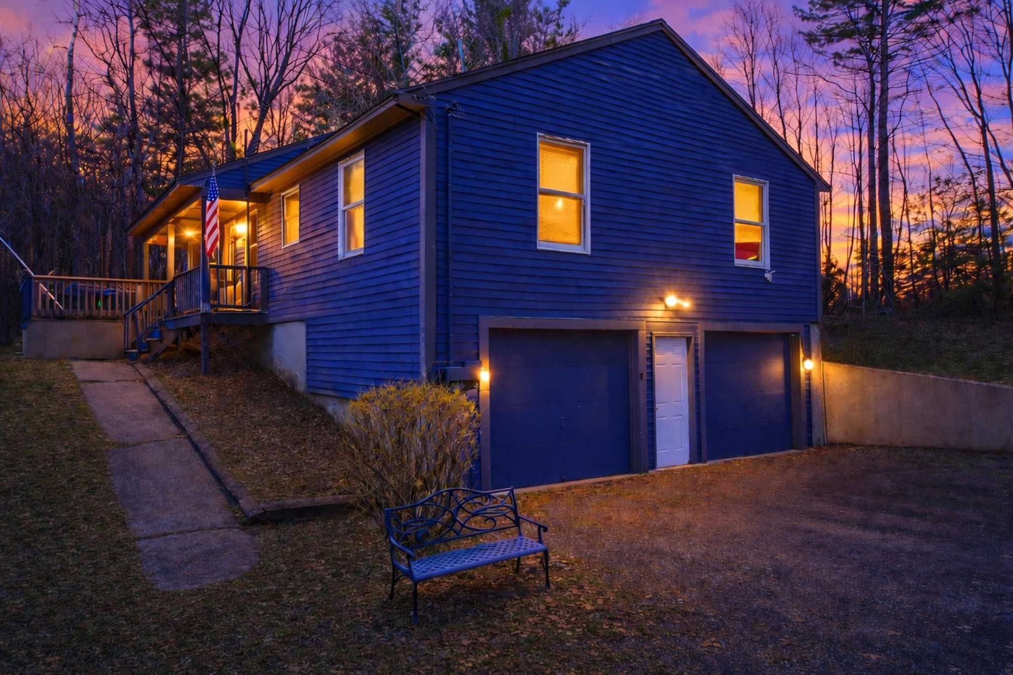 30 Cross St, Douglas, MA 01516