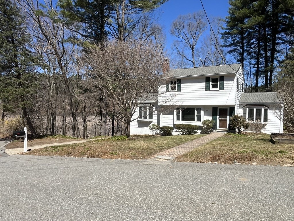 35 Wallace Rd, Wayland, MA 01778