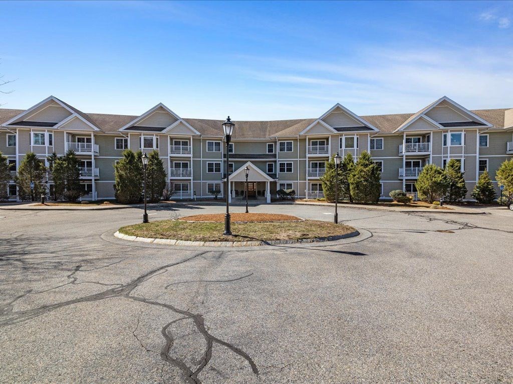 490 Main Street Unit 205, Northborough, MA 01532