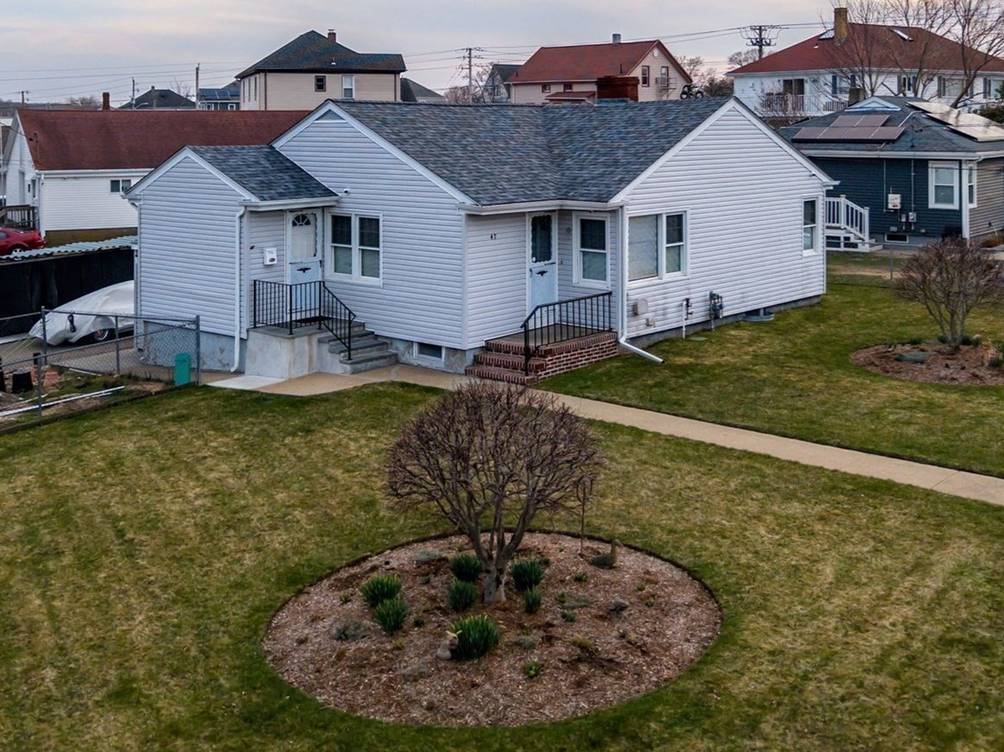 47 Stockton St, Fall River, MA 02721