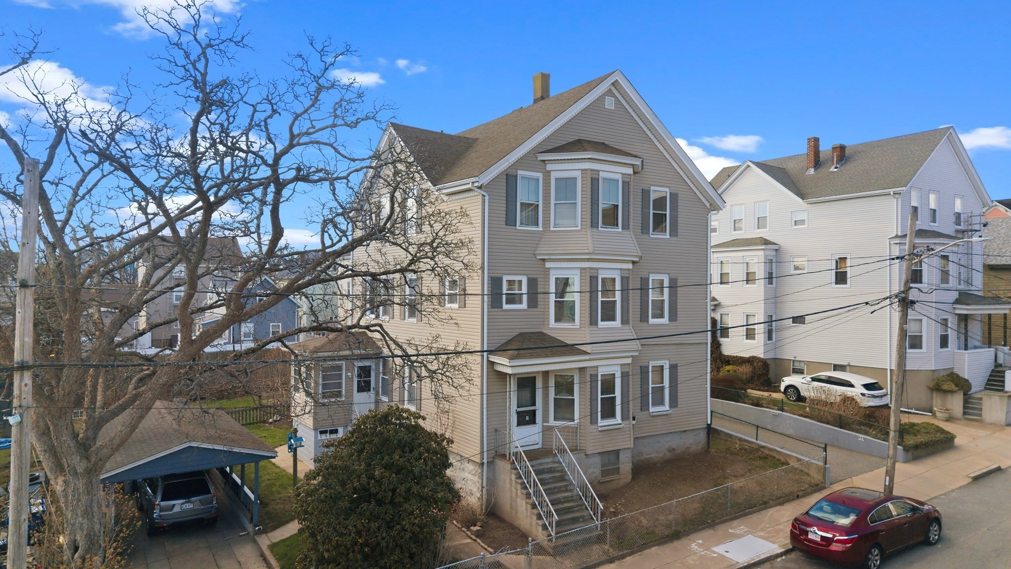 493 Coggeshall, Fall River, MA 02721