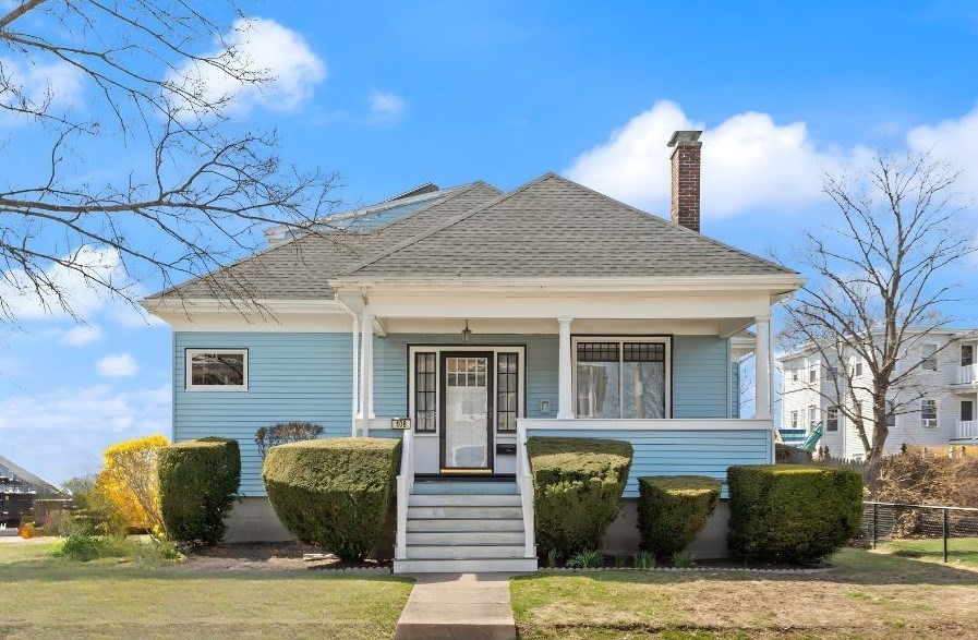 108 Winthrop St, Winthrop, MA 02152