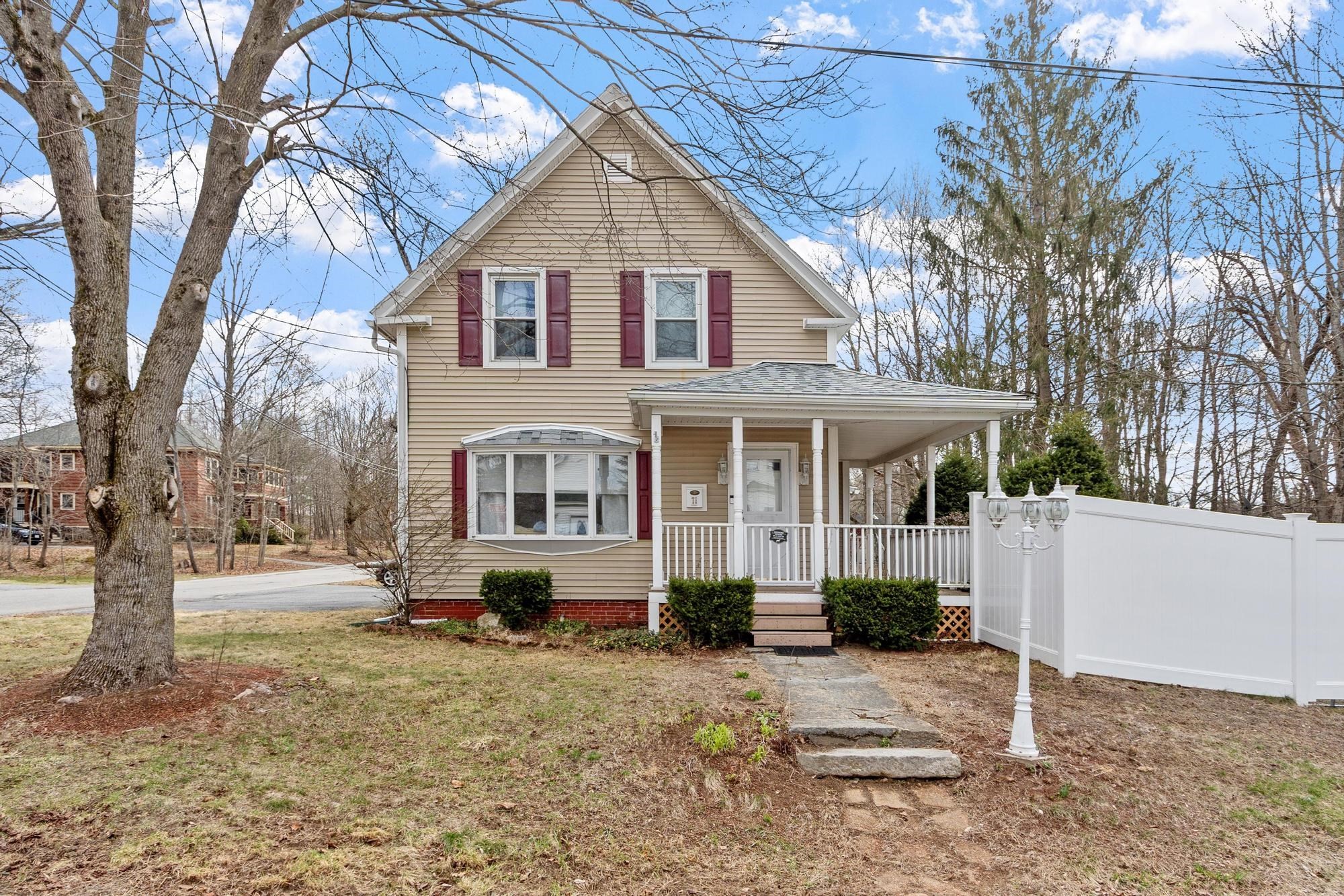 71 Winter St, Winchendon, MA 01475