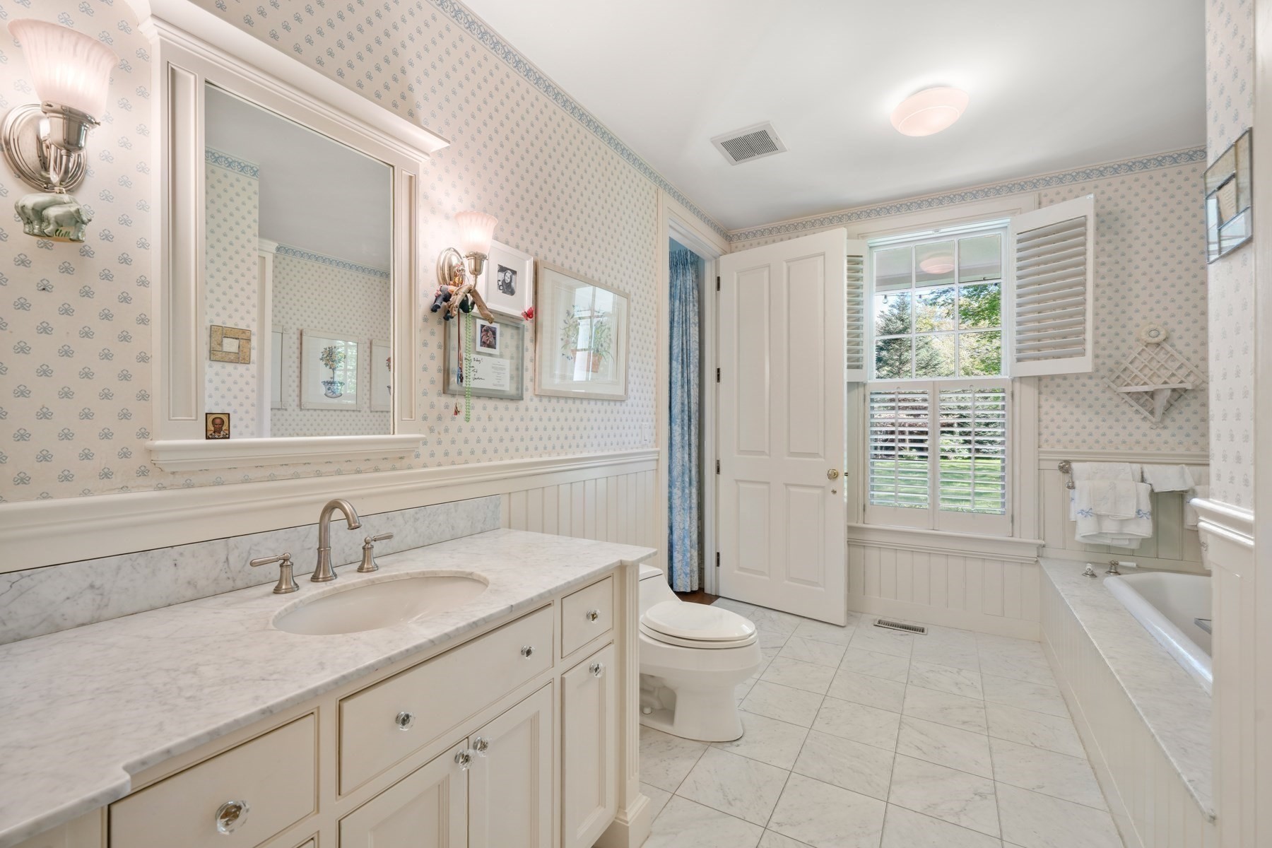 198 Clyde Street, Brookline, MA 02467 - Image 15