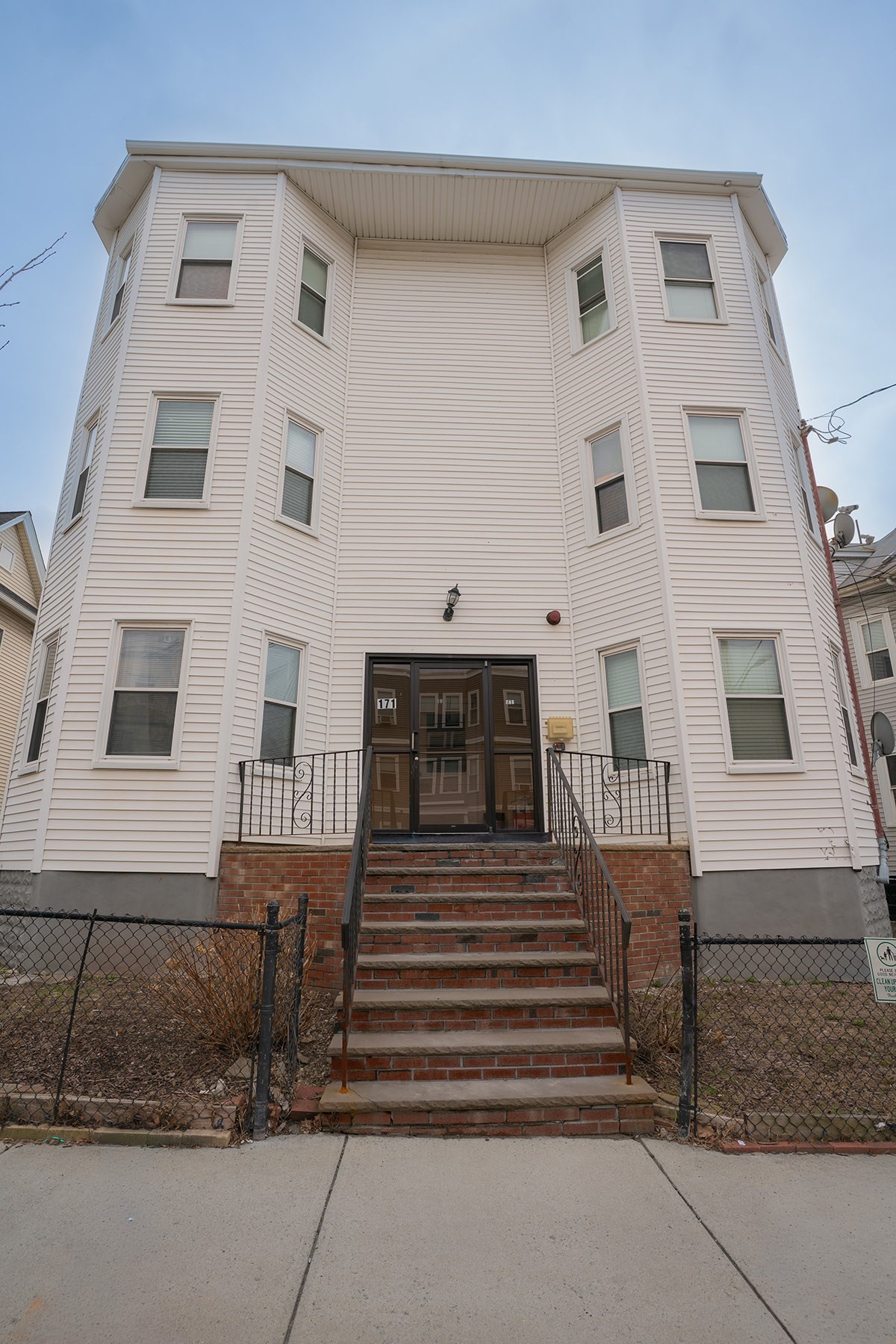 171 Hichborn St. Unit 2R, Revere, MA 02151