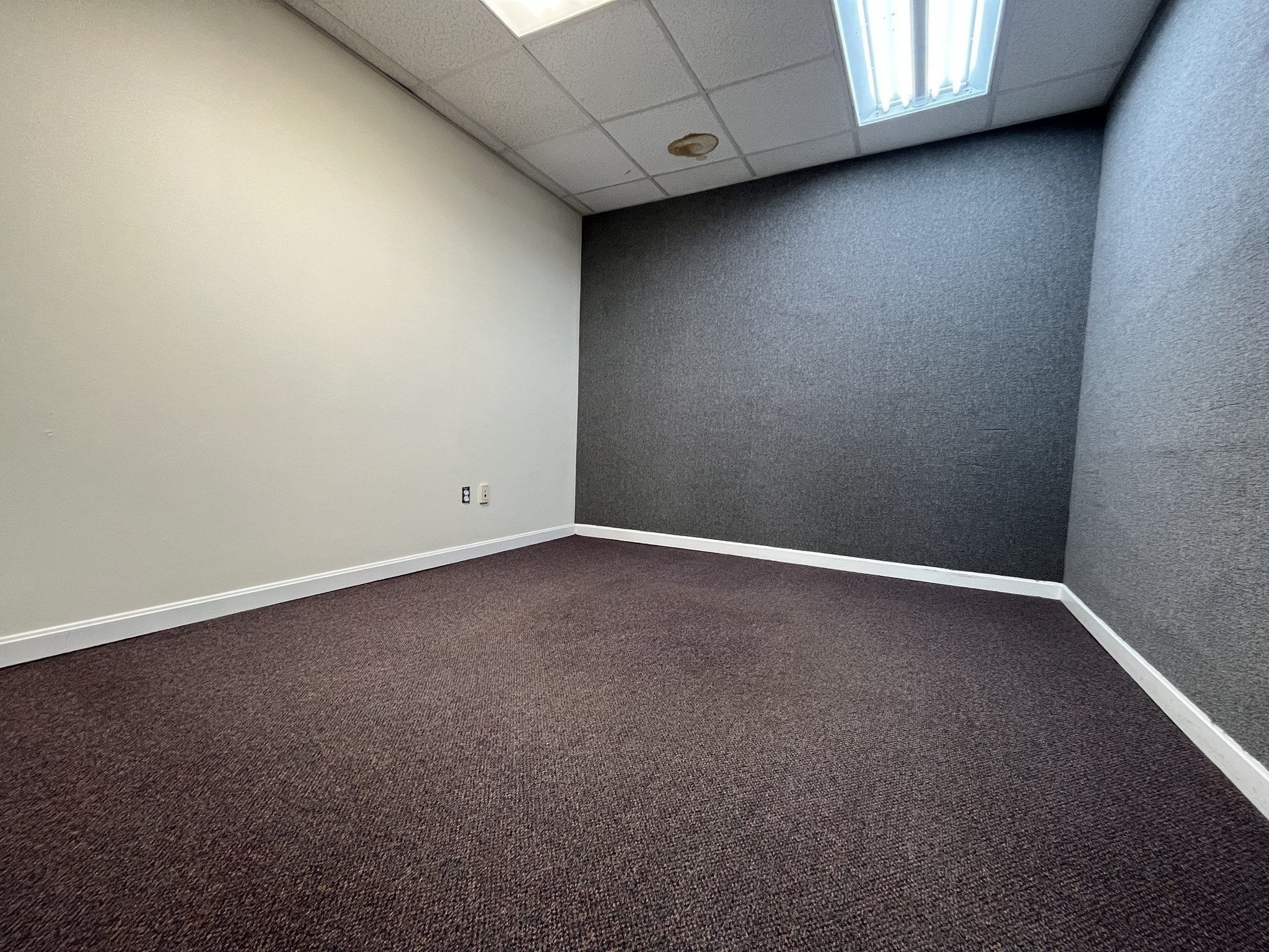 67 High St Unit 1, Danvers, MA 01923 - Image 8