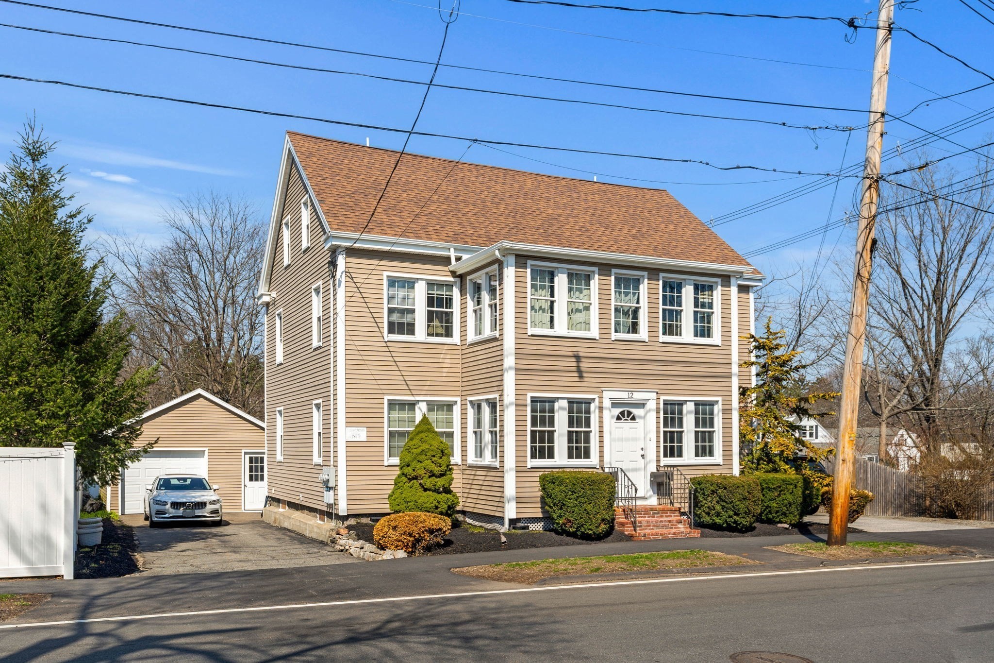12 Chestnut St, Danvers, MA 01923