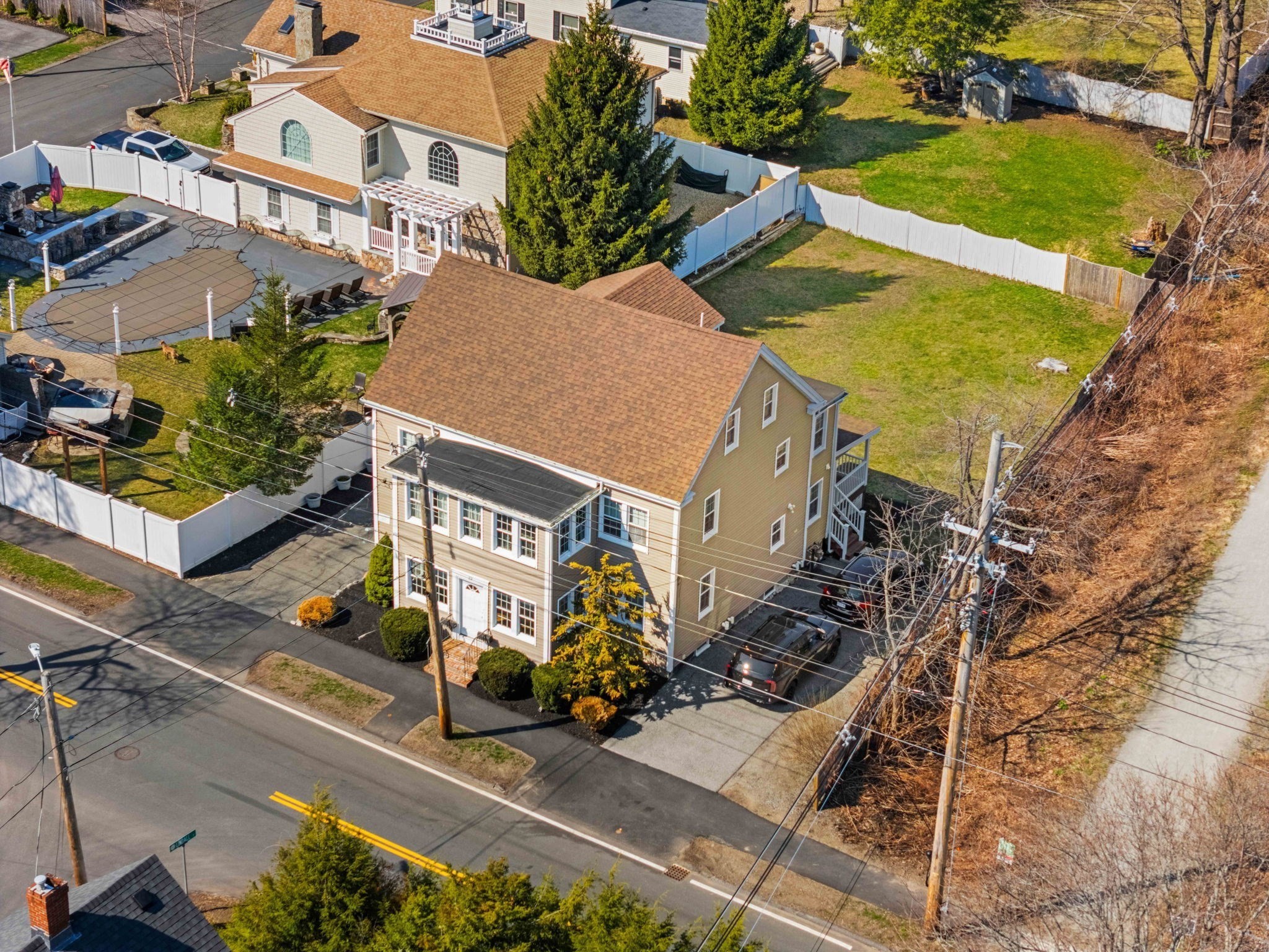 12 Chestnut St, Danvers, MA 01923 - Image 4