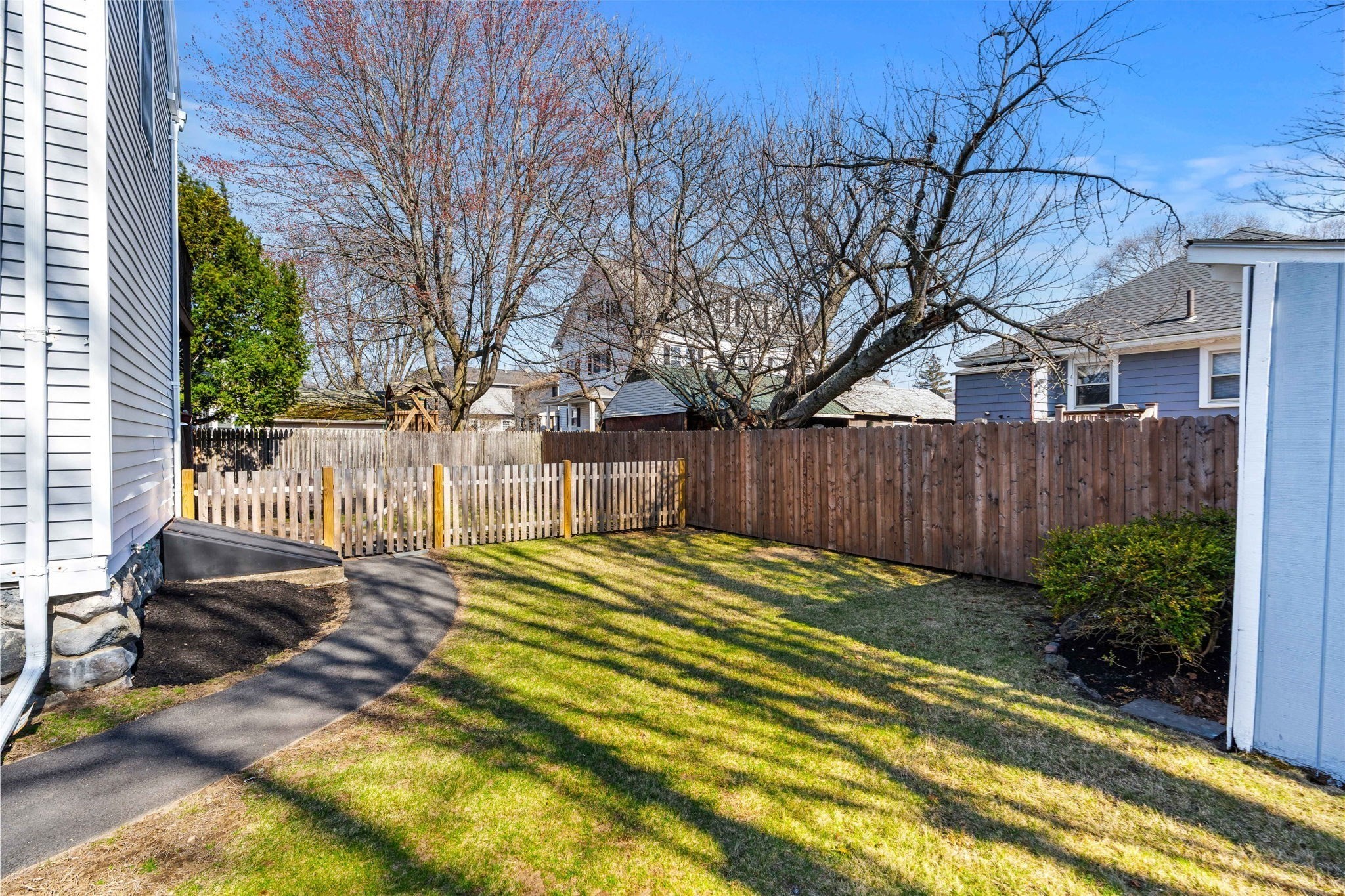 13 Hampshire St, Danvers, MA 01923 - Image 8