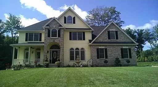 5 Gableview Lane, Southwick, MA 01077