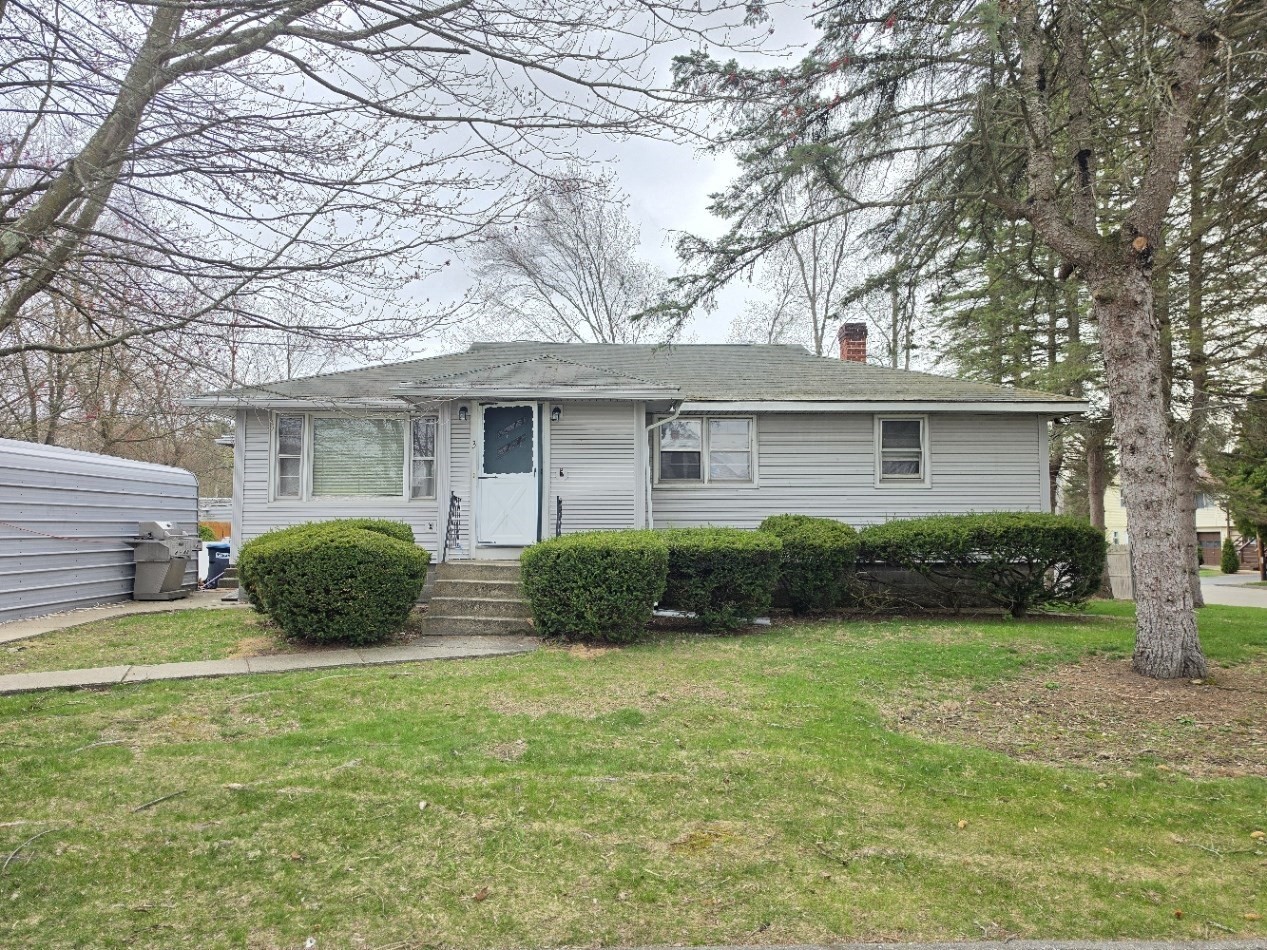 3 Hampton, Worcester, MA 01604