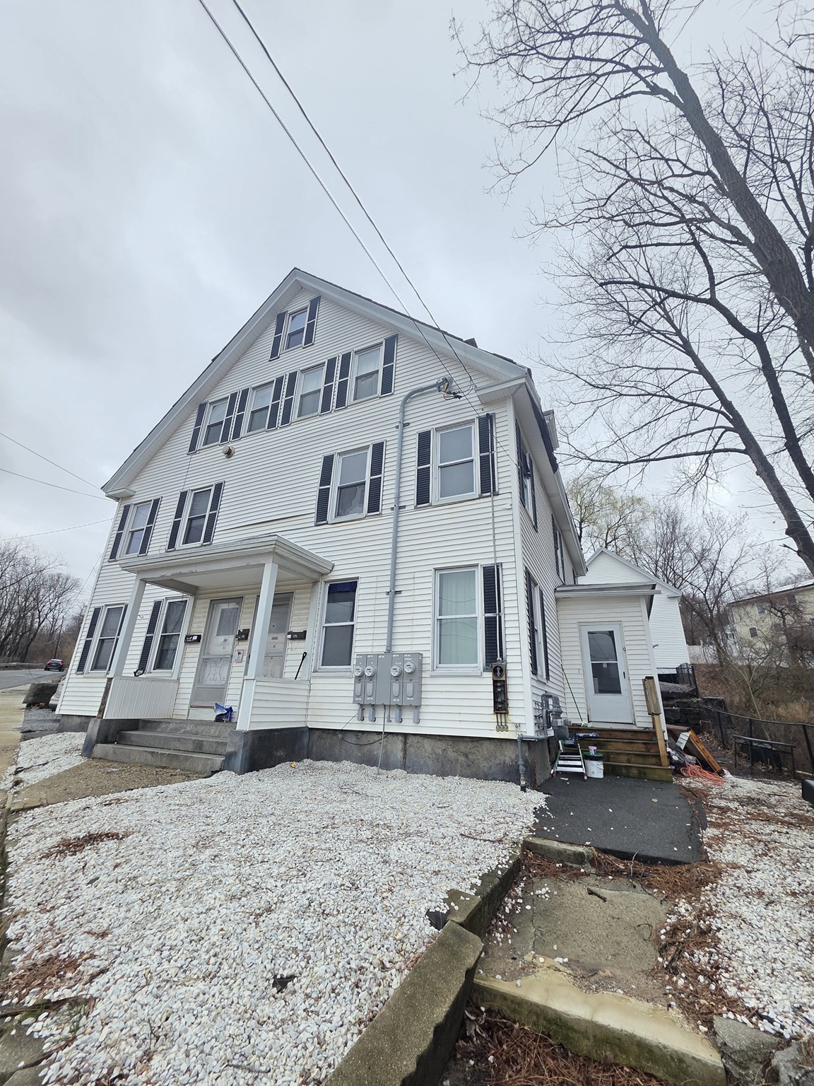9 Franklin St, Fitchburg, MA 01420