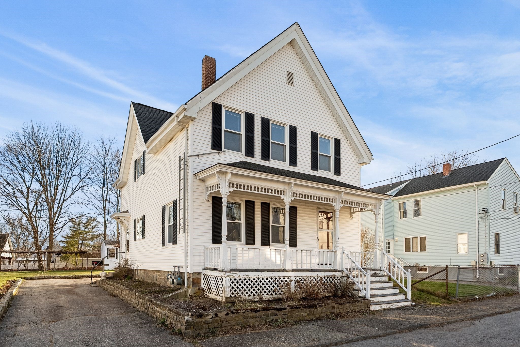 9 Blinns Ct, Taunton, MA 02780