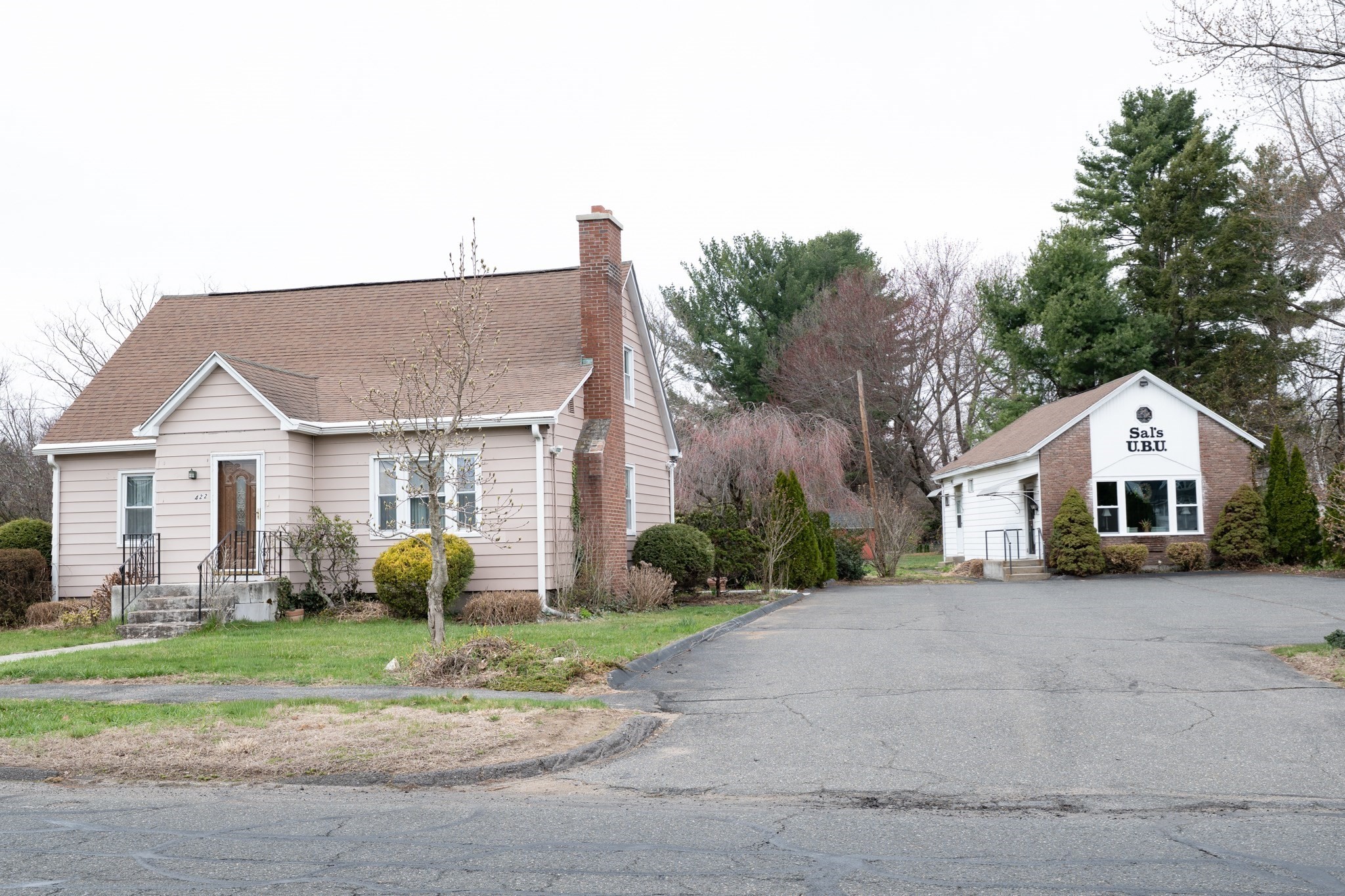 422 Cooper Street, Agawam, MA 01001