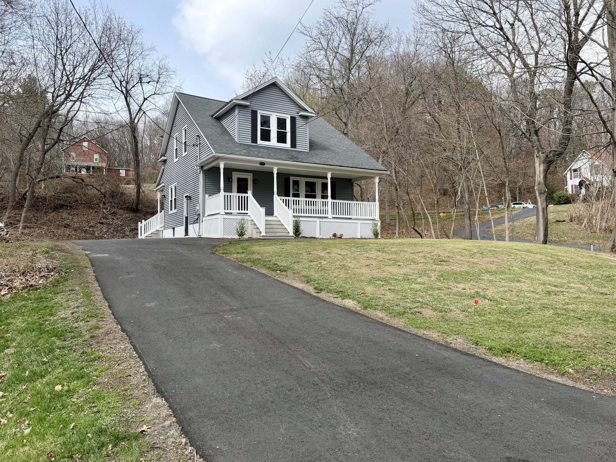 34 Ludlow Rd, South Hadley, MA 01075