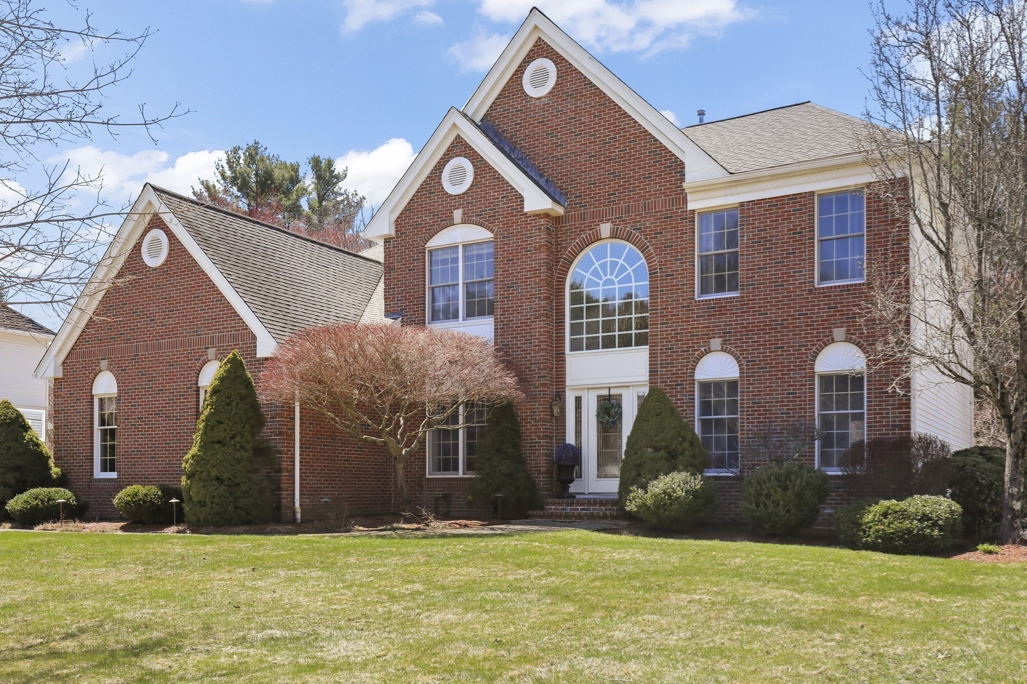 37 Hancock Rd, Franklin, MA 02038