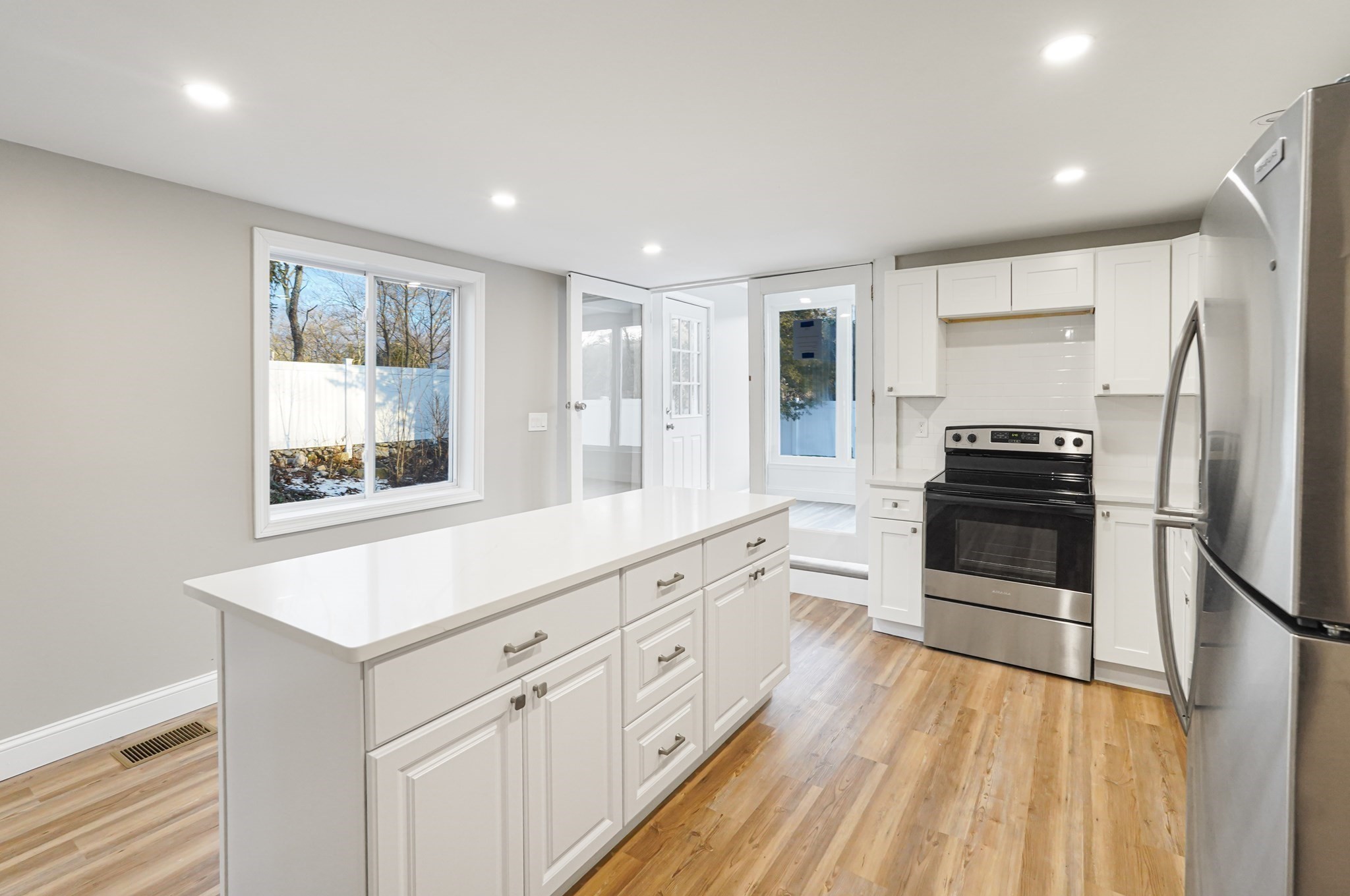 98 Southville Unit B, Southborough, MA 01772
