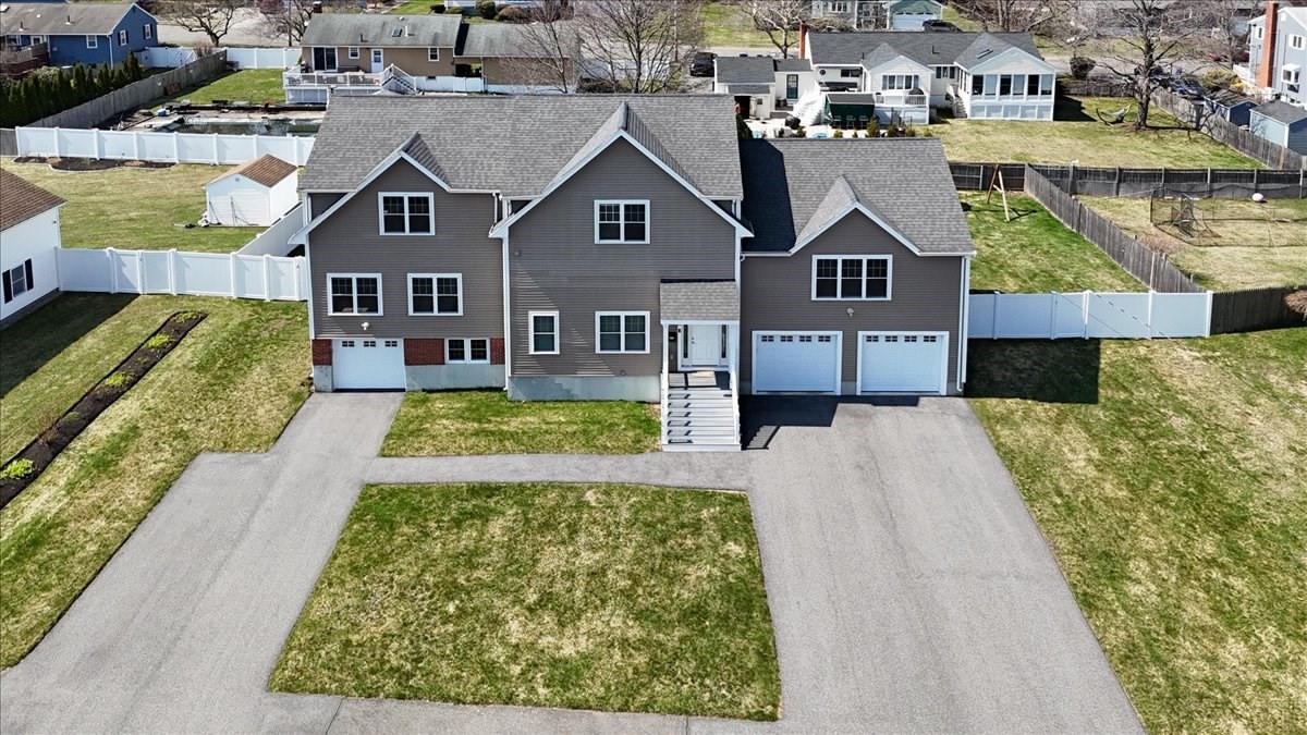 8 Dana Rd, Peabody, MA 01960