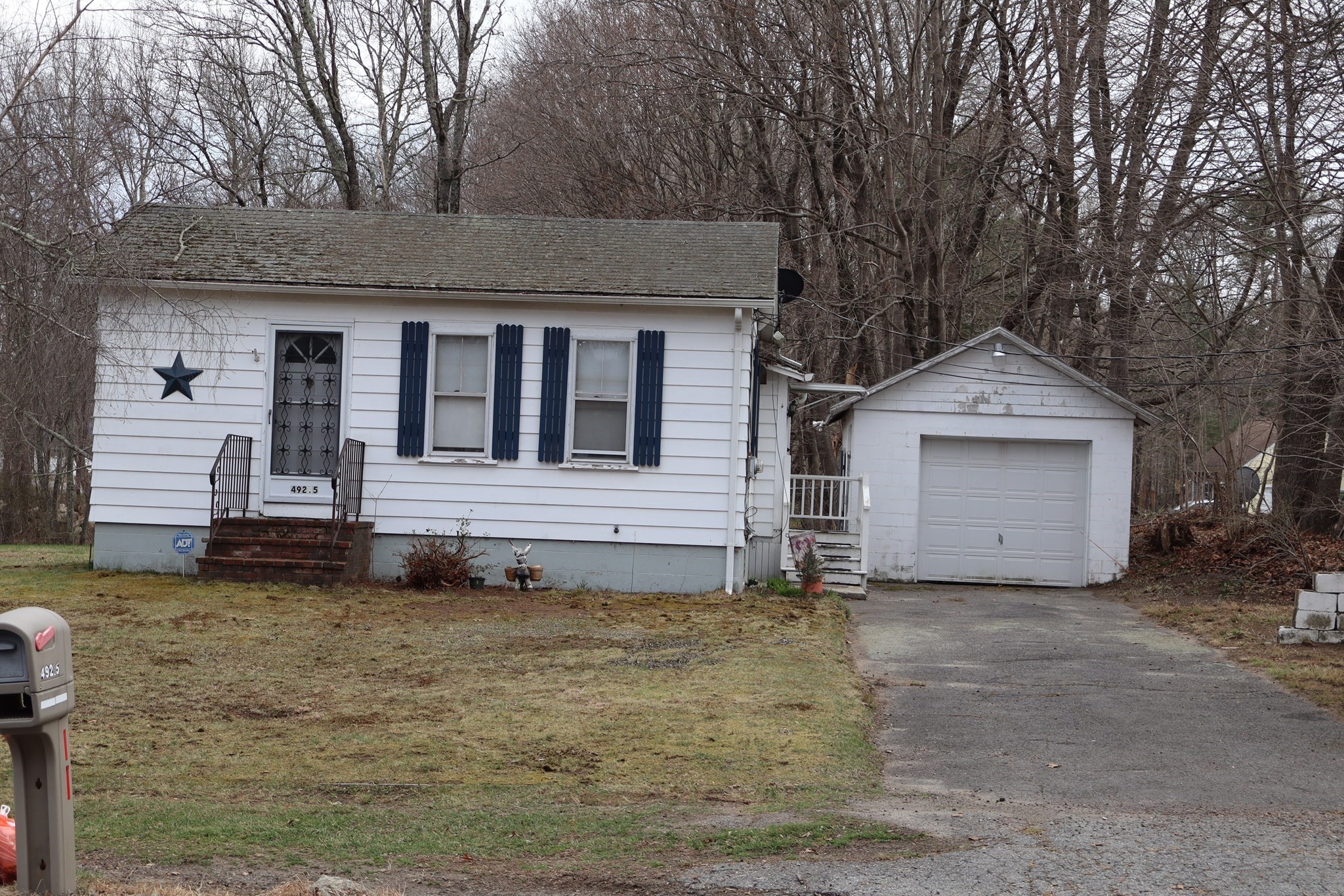 492 Tremont St, Taunton, MA 02780