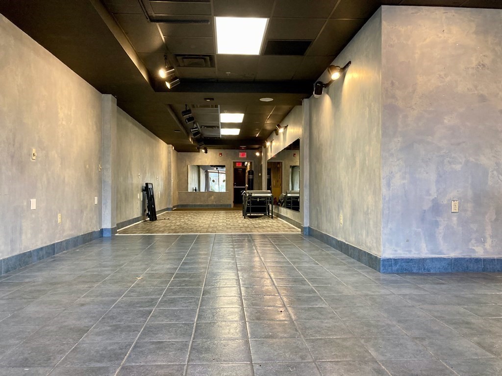 435 Newbury Street Unit 112, Danvers, MA 01923 - Image 3