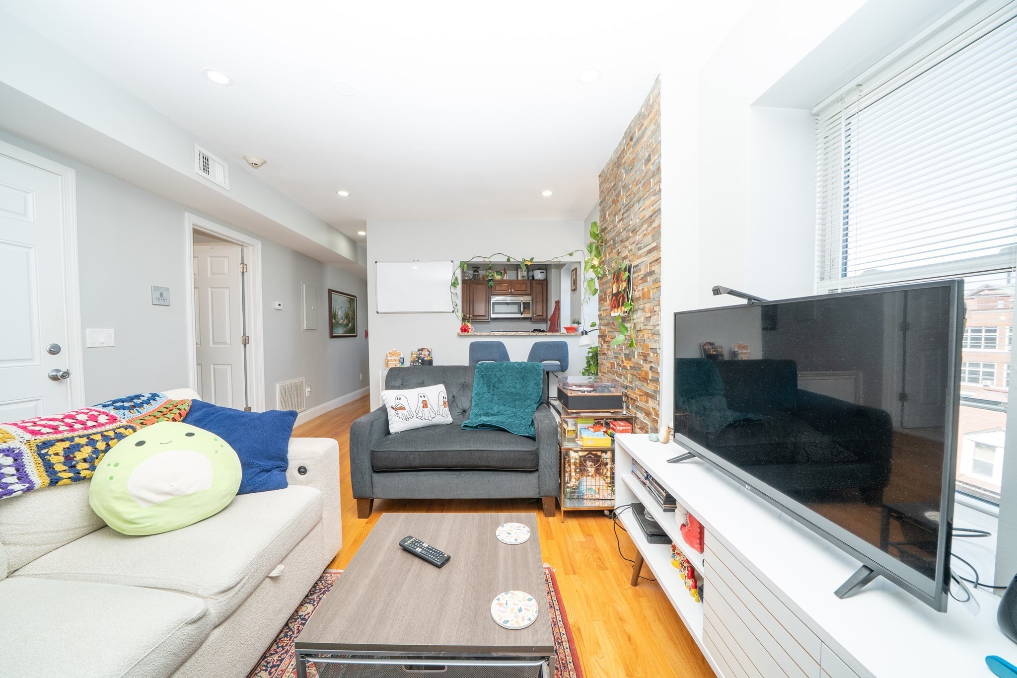 28 Chelsea St, East Boston, Boston, MA 02128 - Image 5