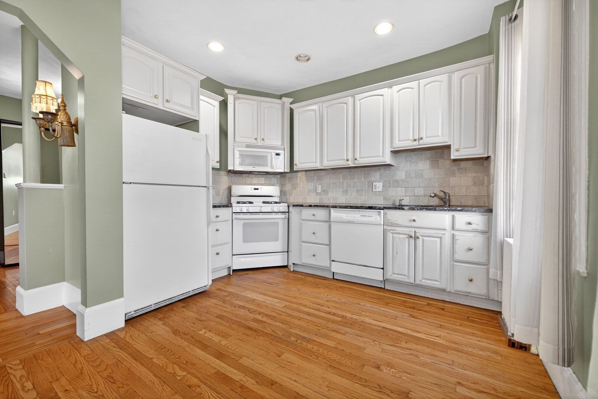 164 Strathmore R Unit 4, Boston College, Boston, MA 02135 - Image 5