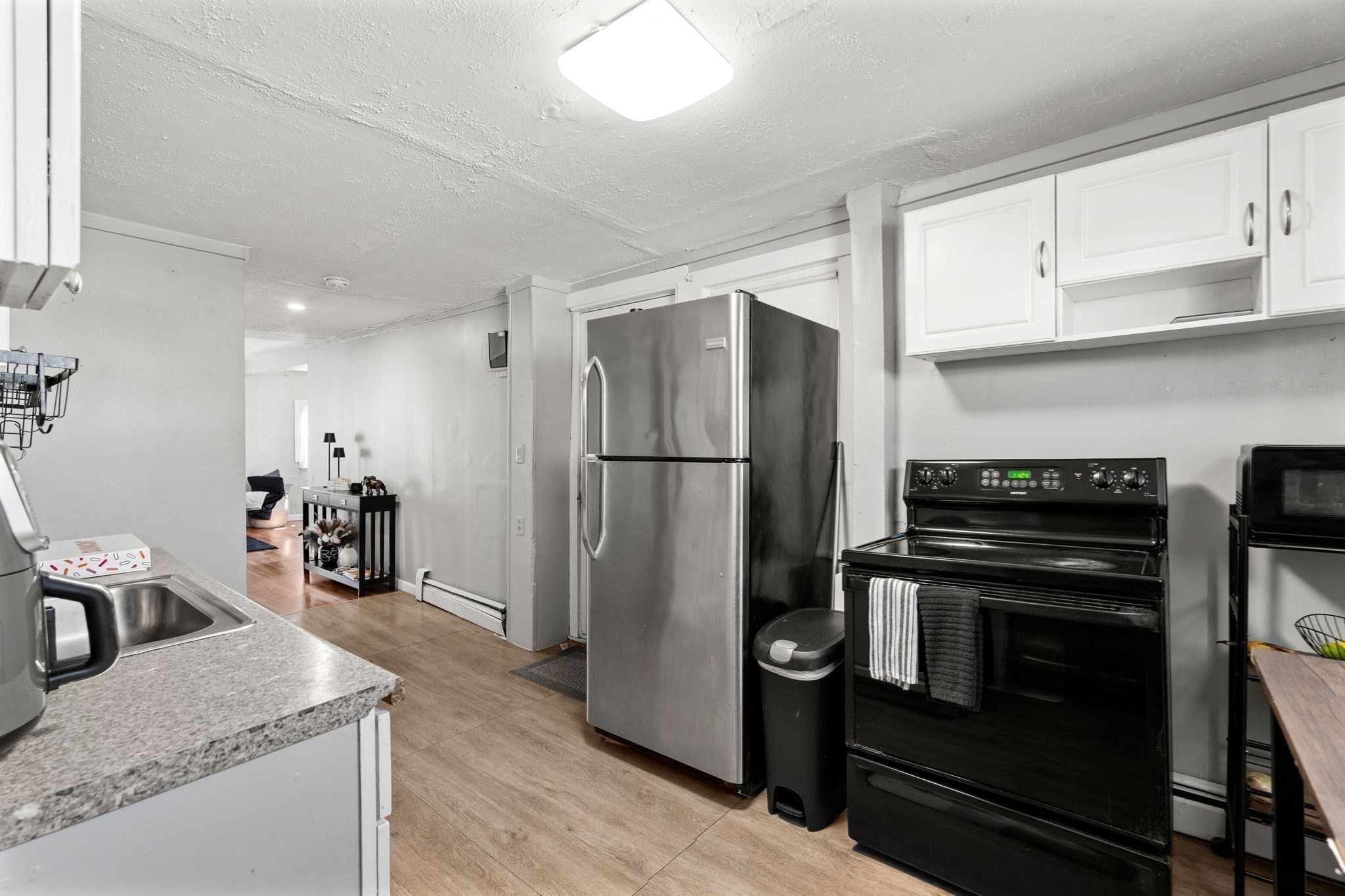 6 Munroe St, Peabody, MA 01960 - Image 10