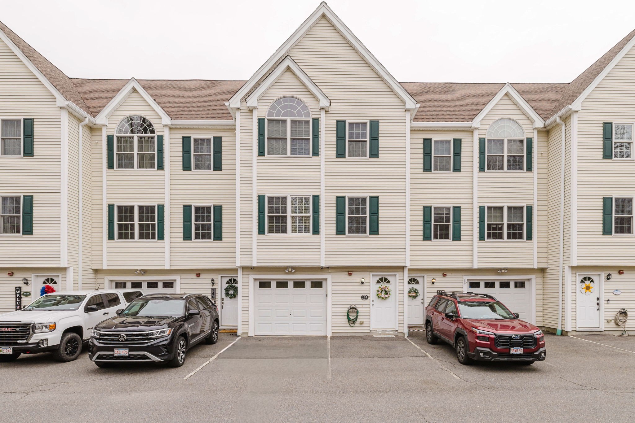 16 Clifton St Unit F, Taunton, MA 02780