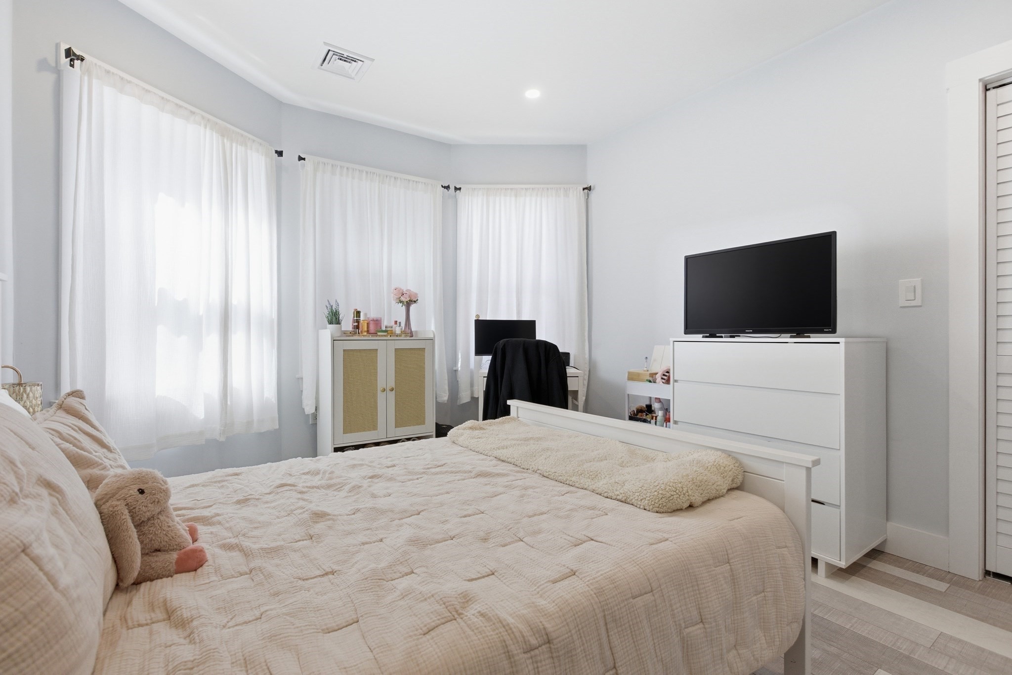 61 Shepton St, Dorchester, Boston, MA 02124 - Image 29