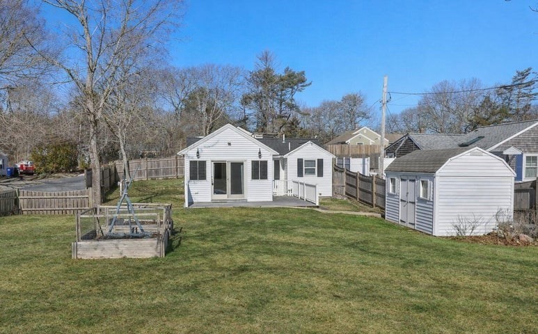 89 Lewis Rd, Yarmouth, MA 02673