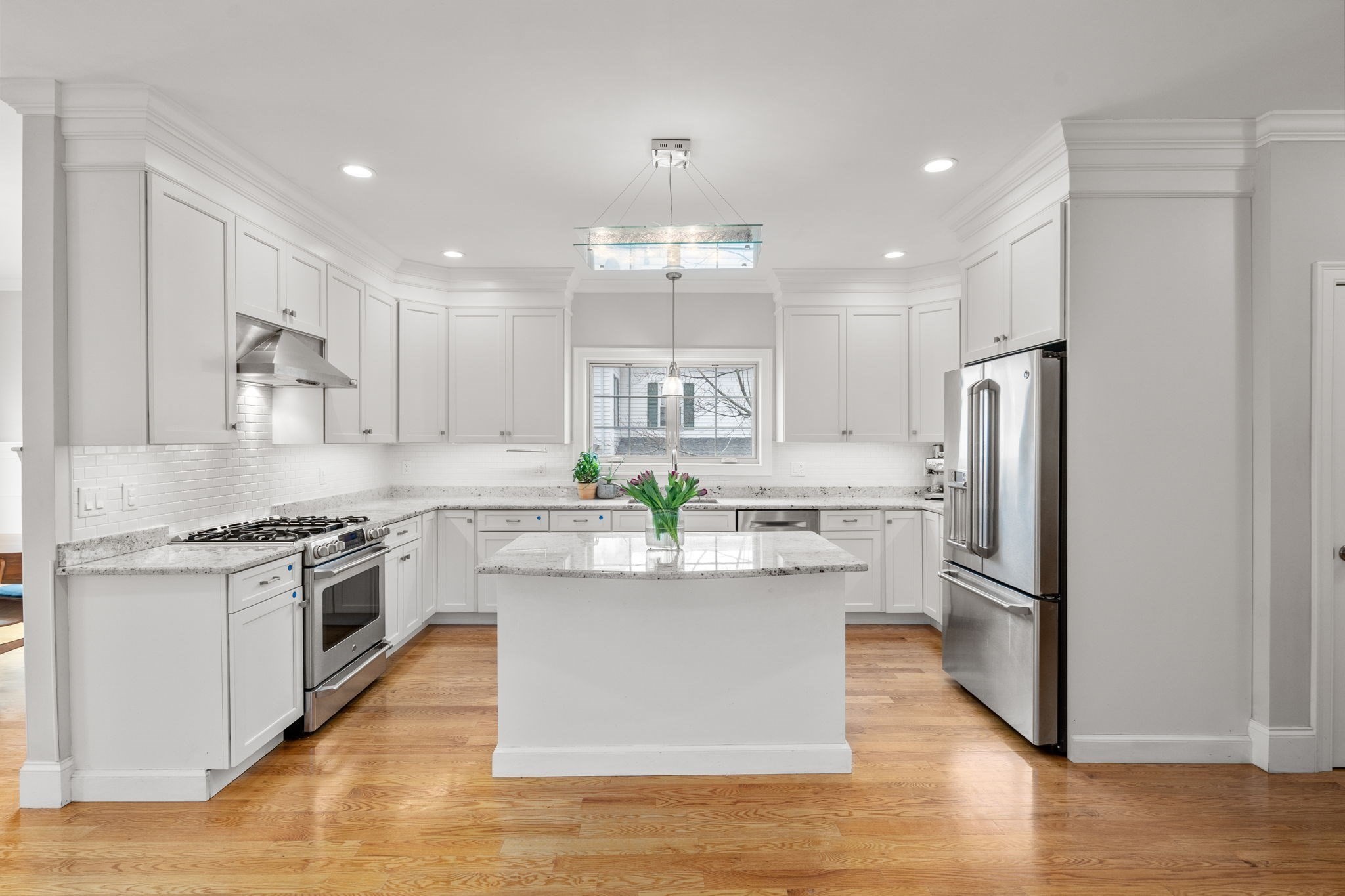 198 Lowell St Unit 1, Waltham, MA 02453