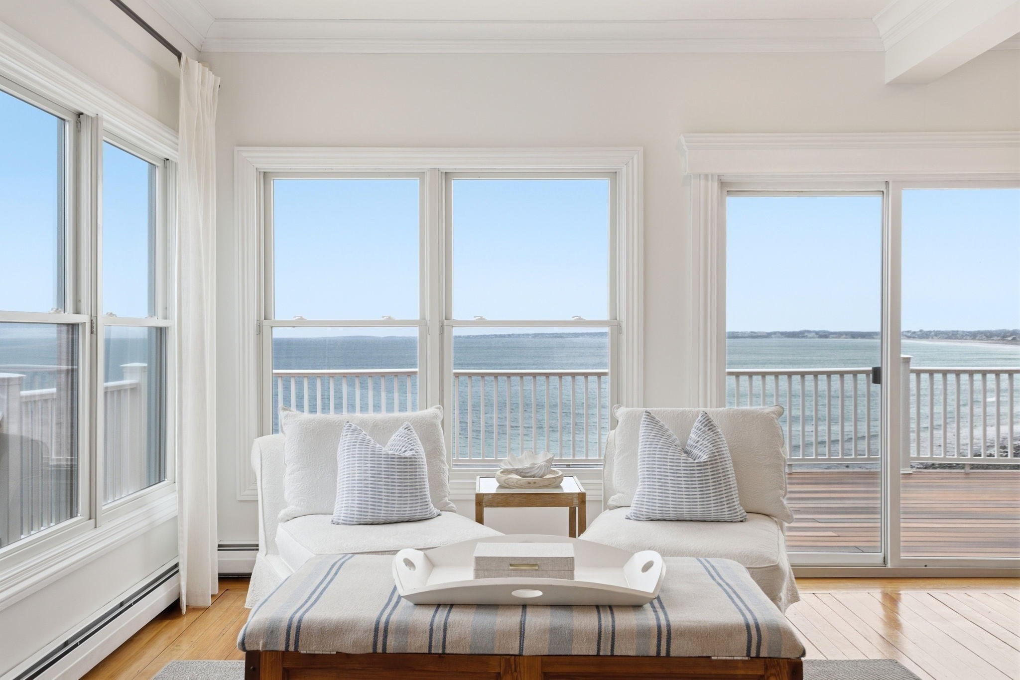 60 Holbrook Ave, Hull, MA 02045