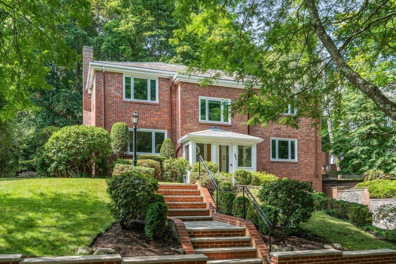 52 Clinton Road, Brookline, MA 02445