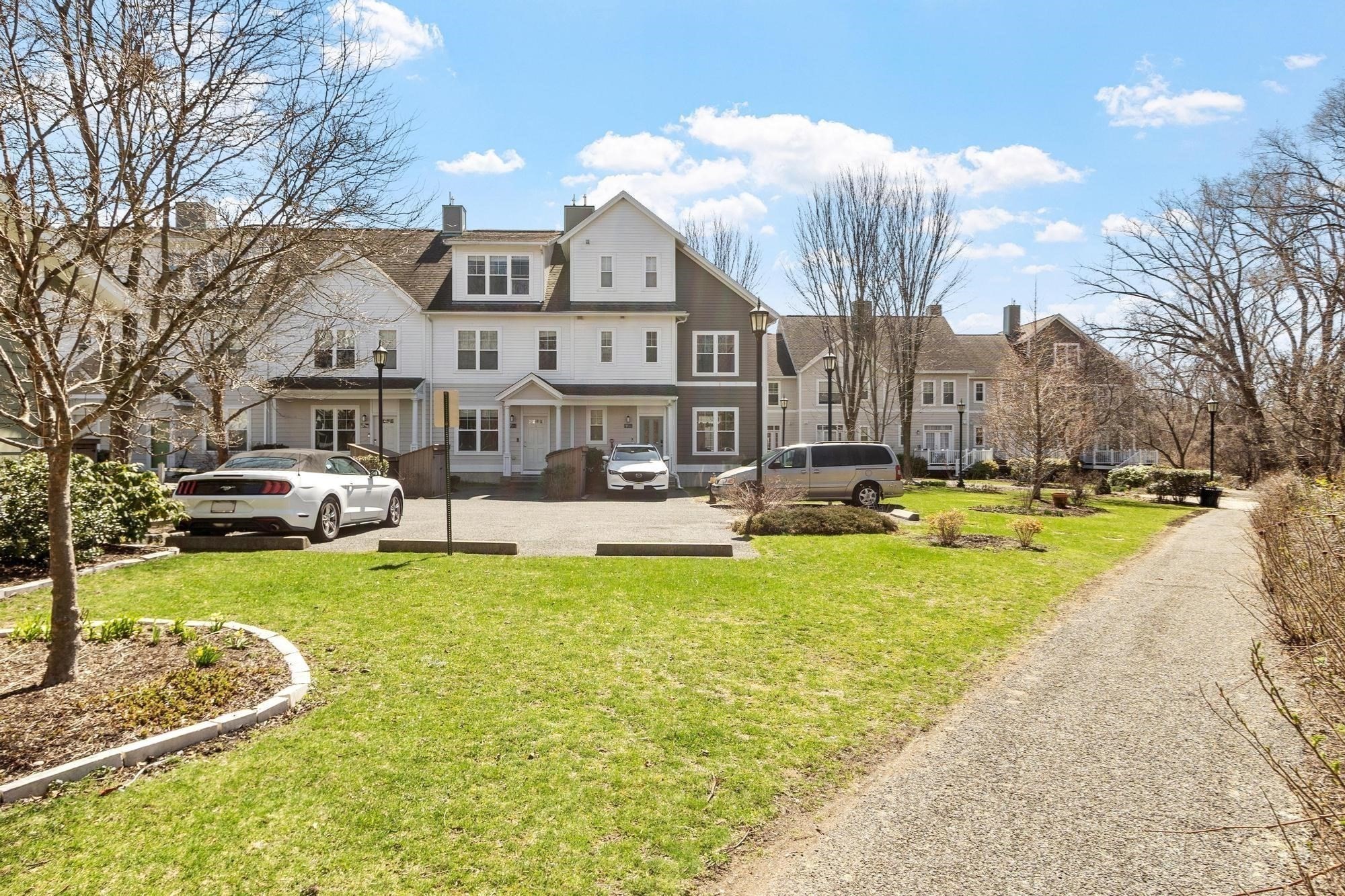 7 Lark Dr Unit 202, Mattapan, Boston, MA 02126