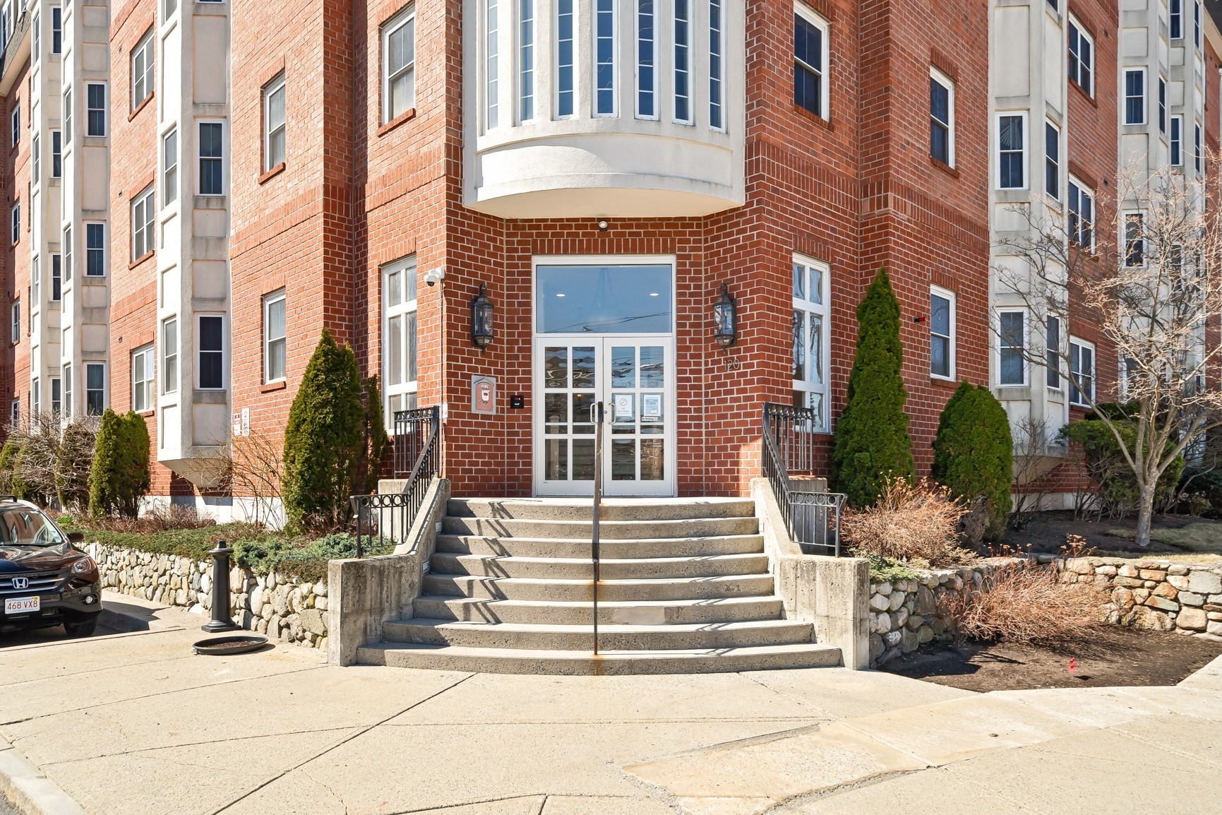 120 Wyllis Ave Unit 103, Everett, MA 02149