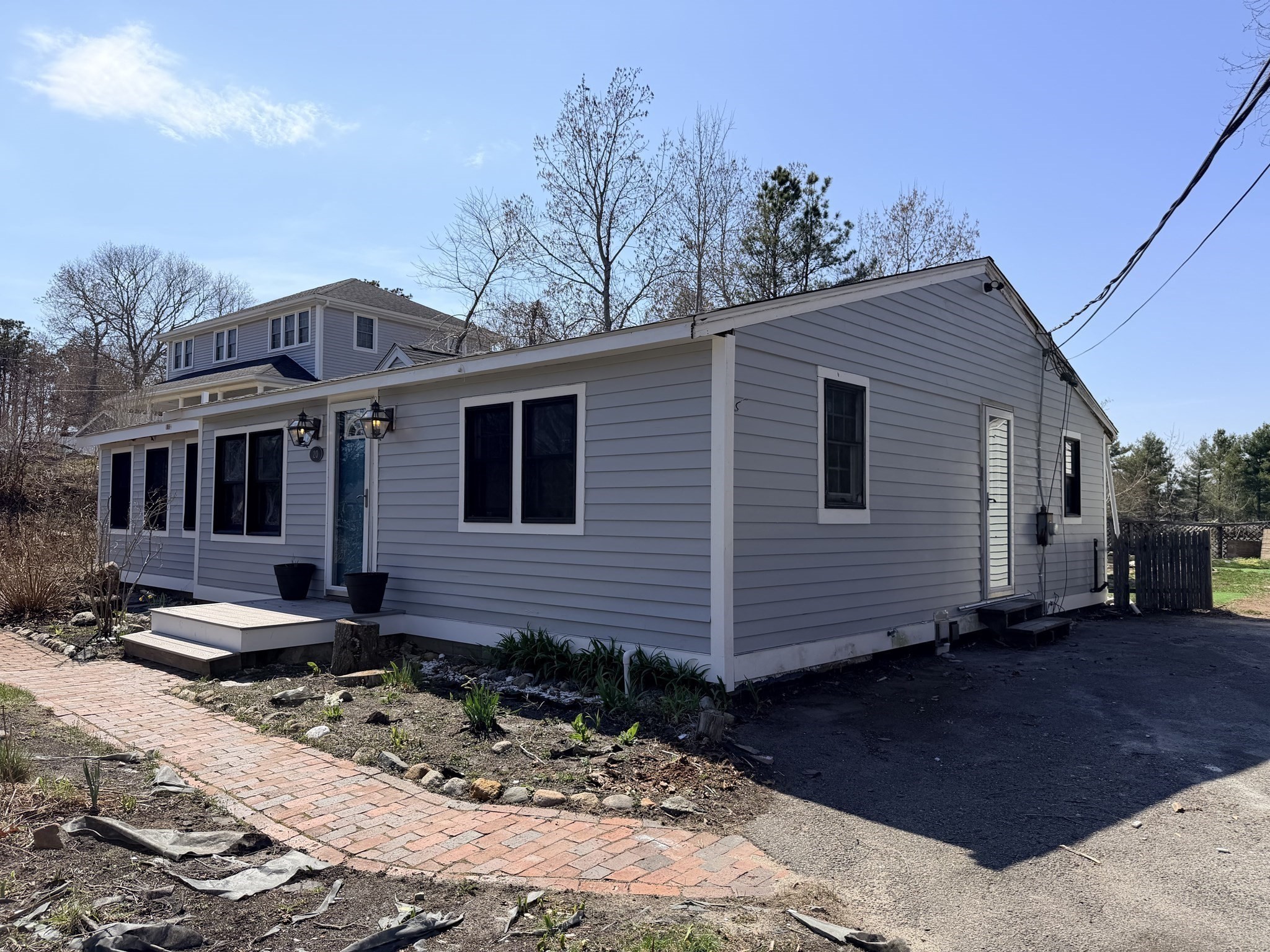 20 Nicholas Ave, Plymouth, MA 02360