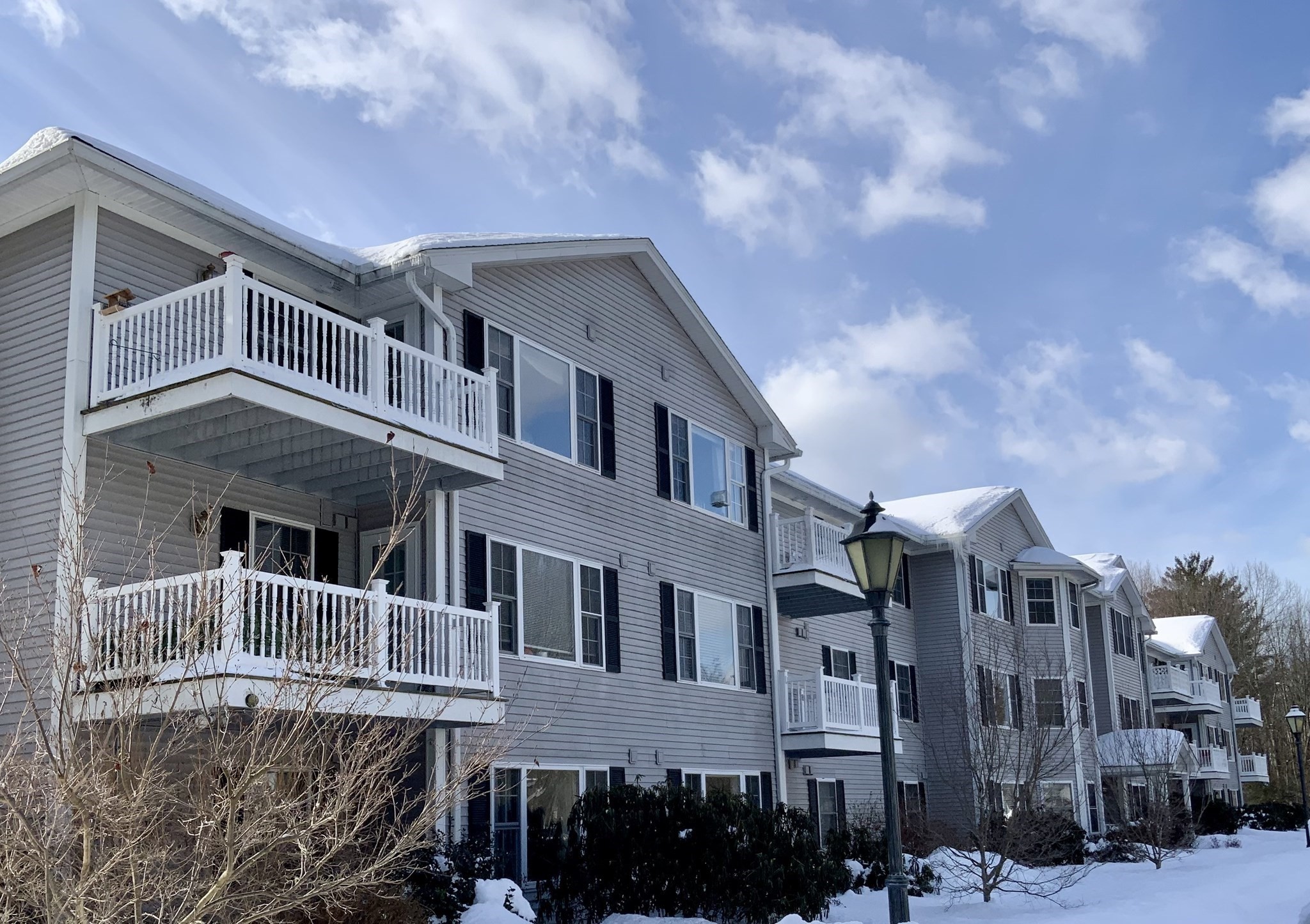 23 Greenleaves Drive Unit 105, Amherst, MA 01002
