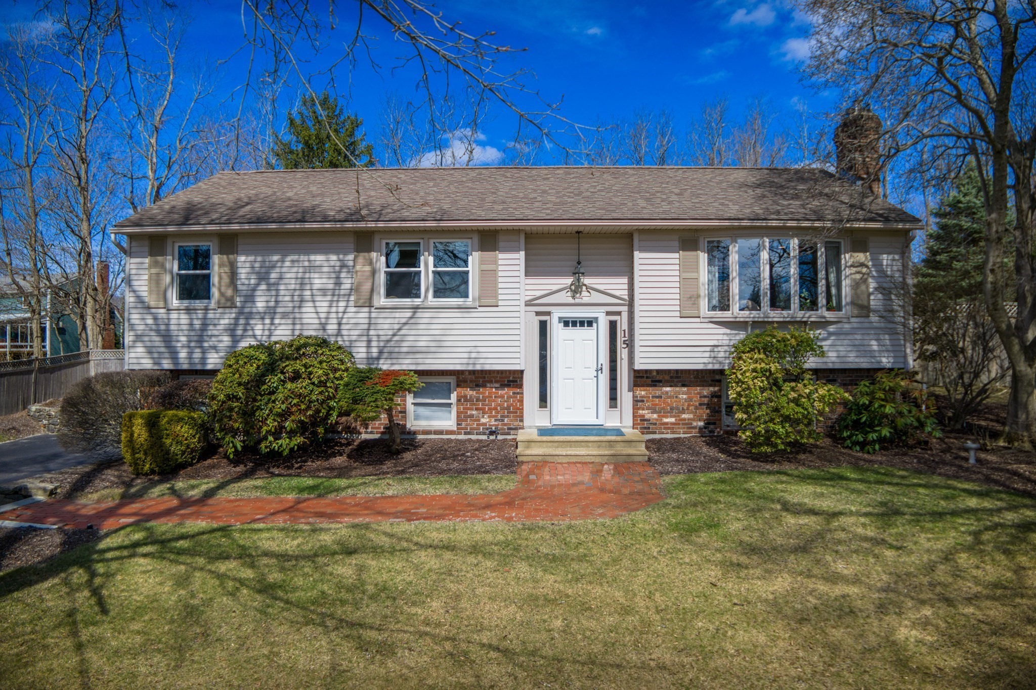 15 Skyline, Rutland, MA 01543
