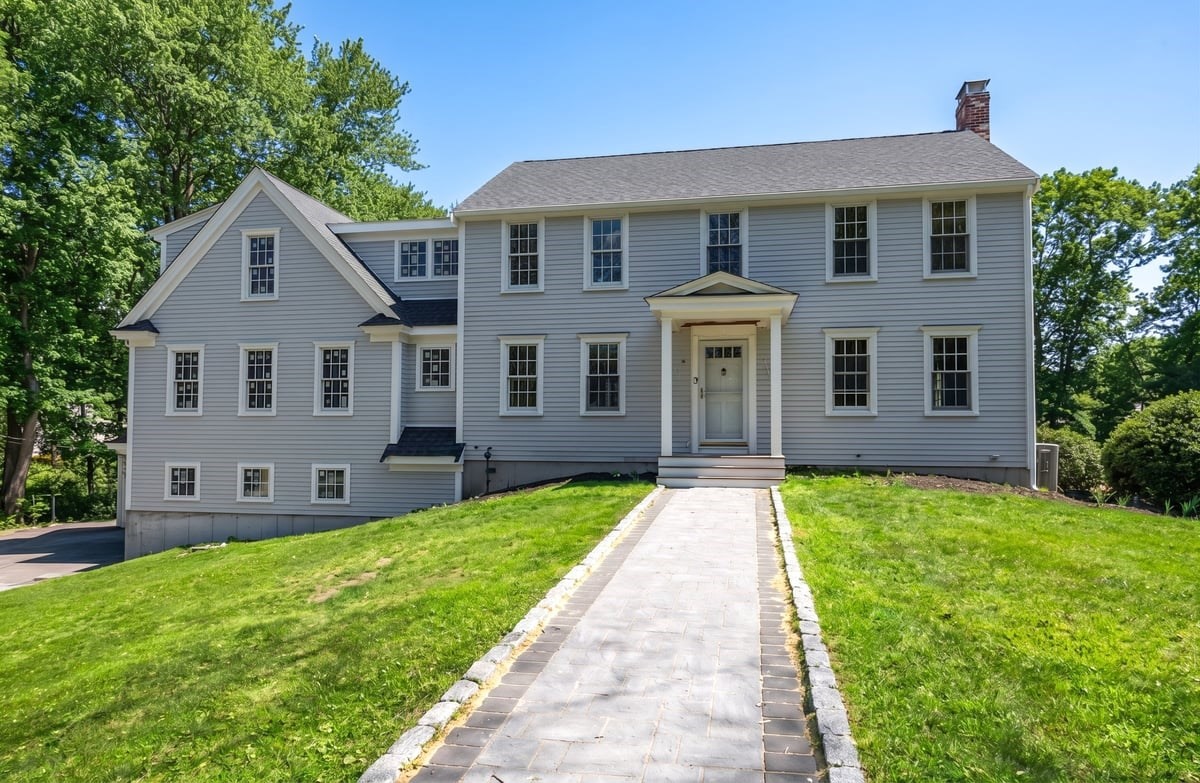 3 Hollyhock Lane, Hingham, MA 02043