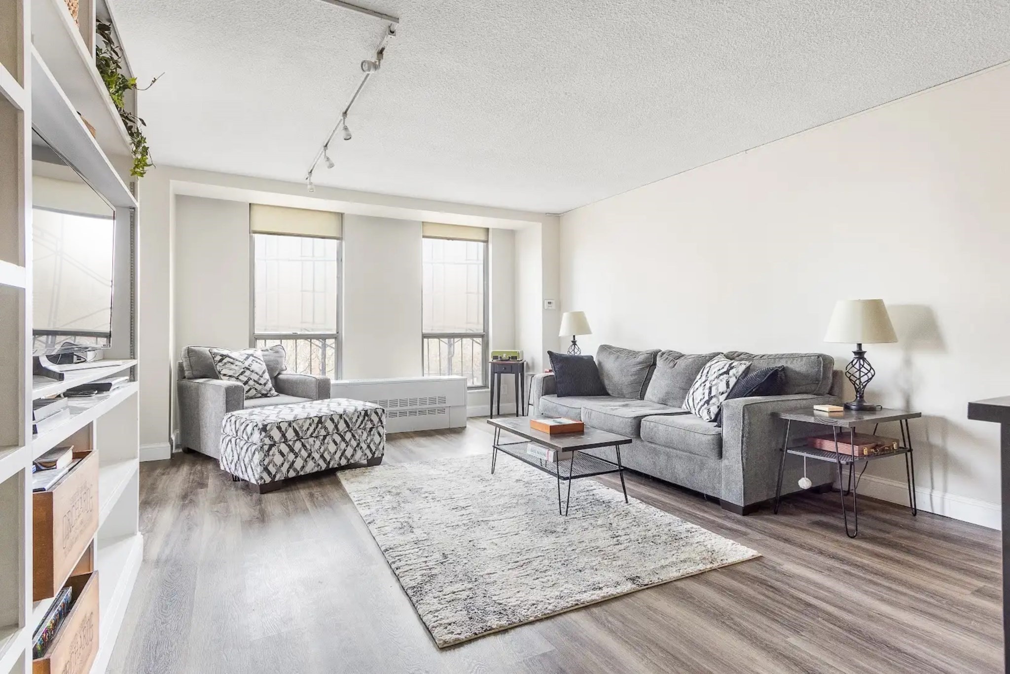 33 Pond Ave Unit 524, Brookline, MA 02445