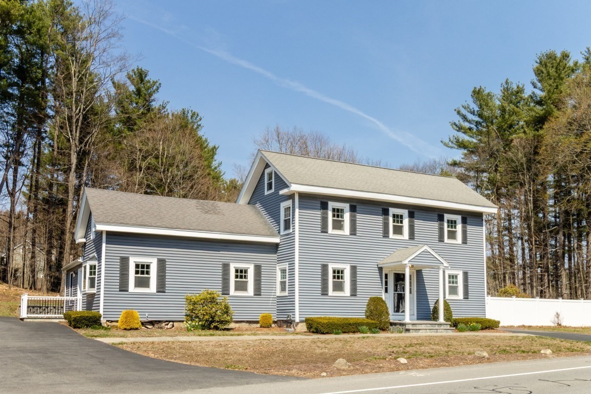 124 Bedford St, Burlington, MA 01803