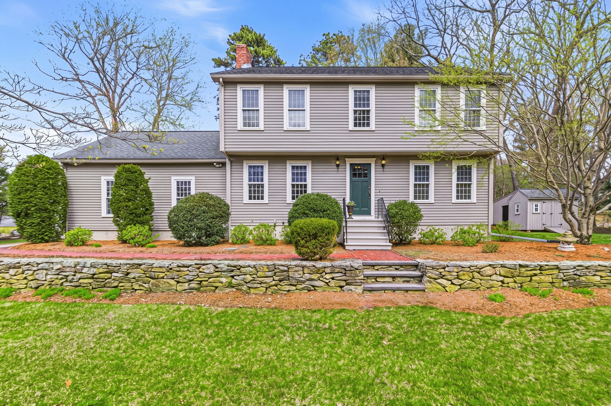 26 Longfellow Dr, Franklin, MA 02038