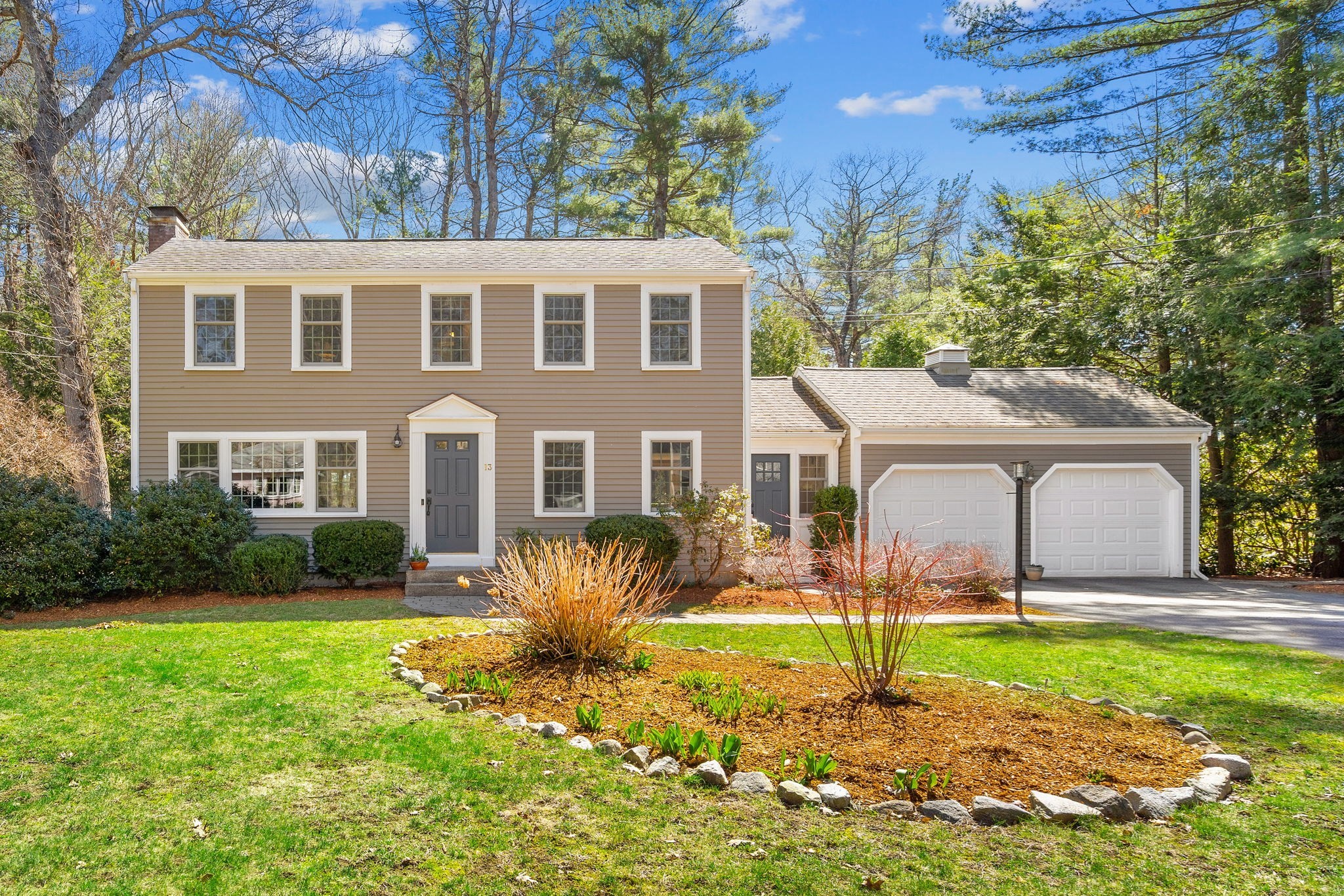 13 Mohegan Road, Acton, MA 01720