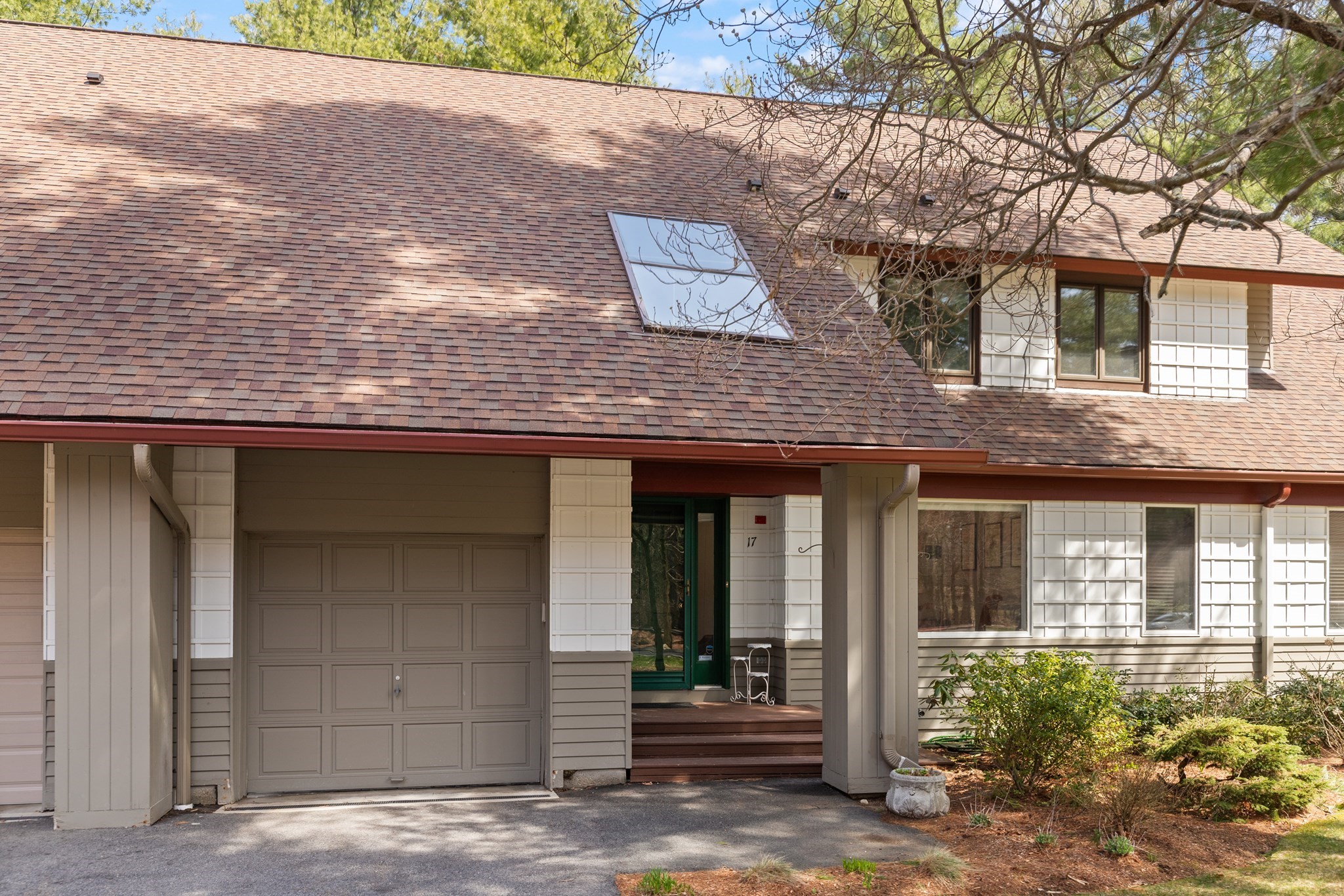 17 Apple Valley Dr Unit 17, Sharon, MA 02067