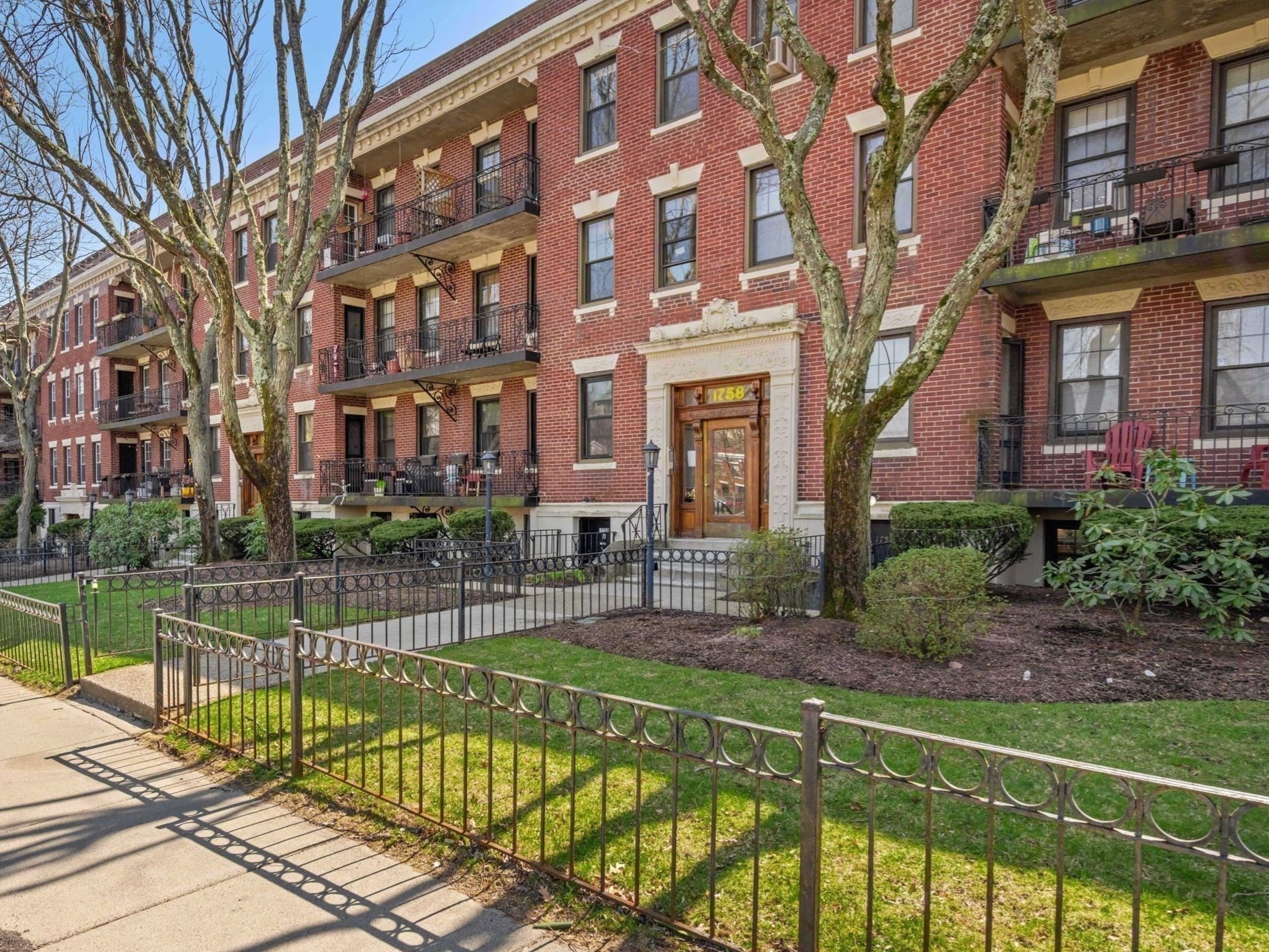 1758 Commonwealth Ave Unit 12, Boston College, Boston, MA 02135