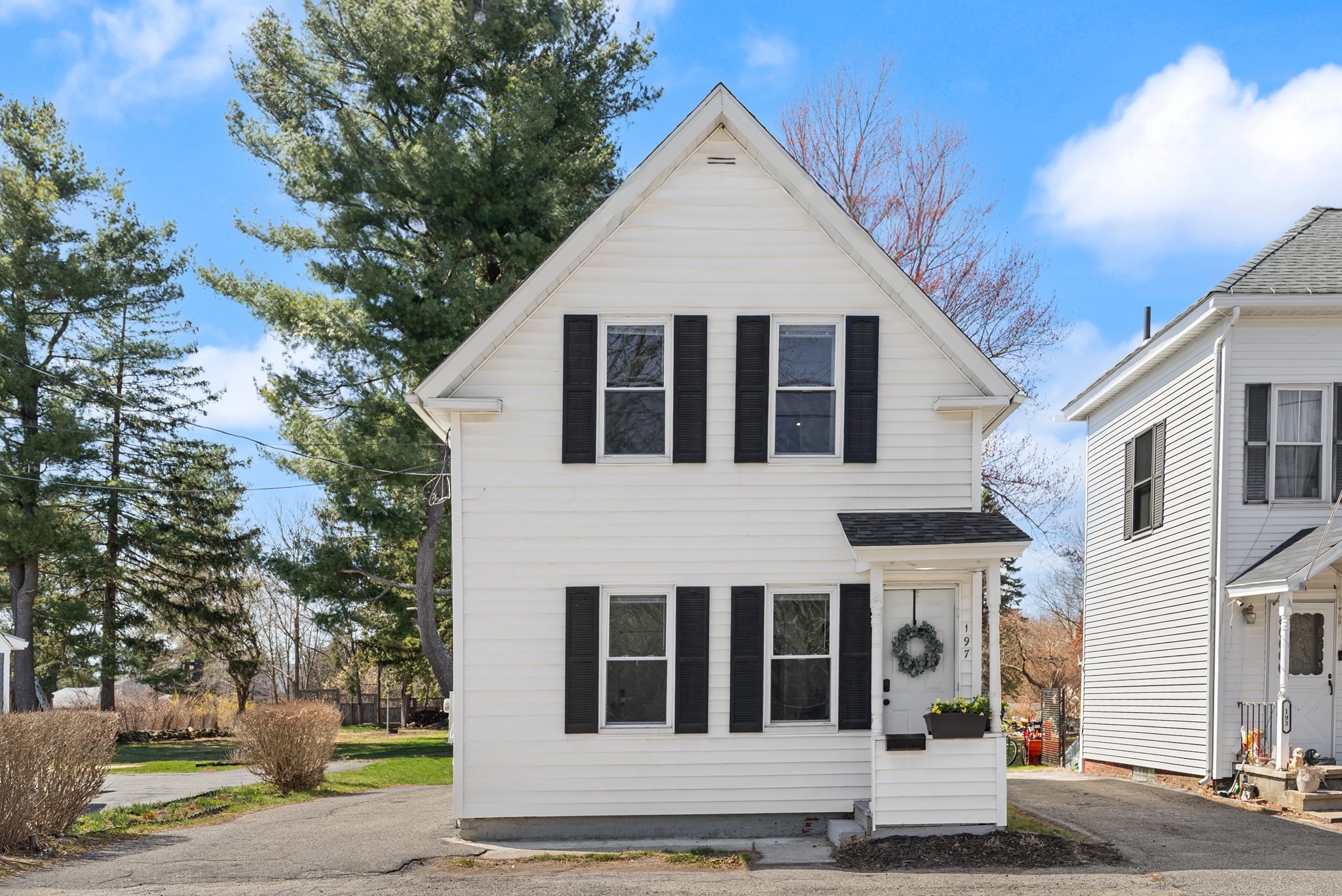 197 Woodlawn St., Clinton, MA 01510