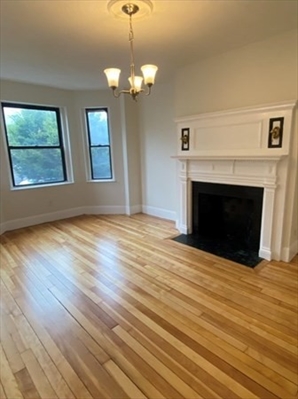 10 Glenville Ave, Apt 2